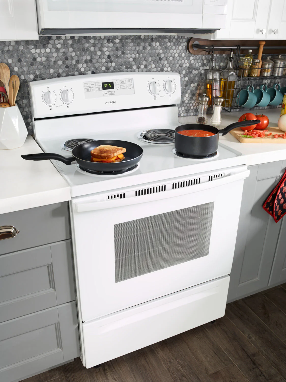 Amana White Freestanding Electric Range (4.8 Cu. Ft.) - YACR4303MFW - Image 2