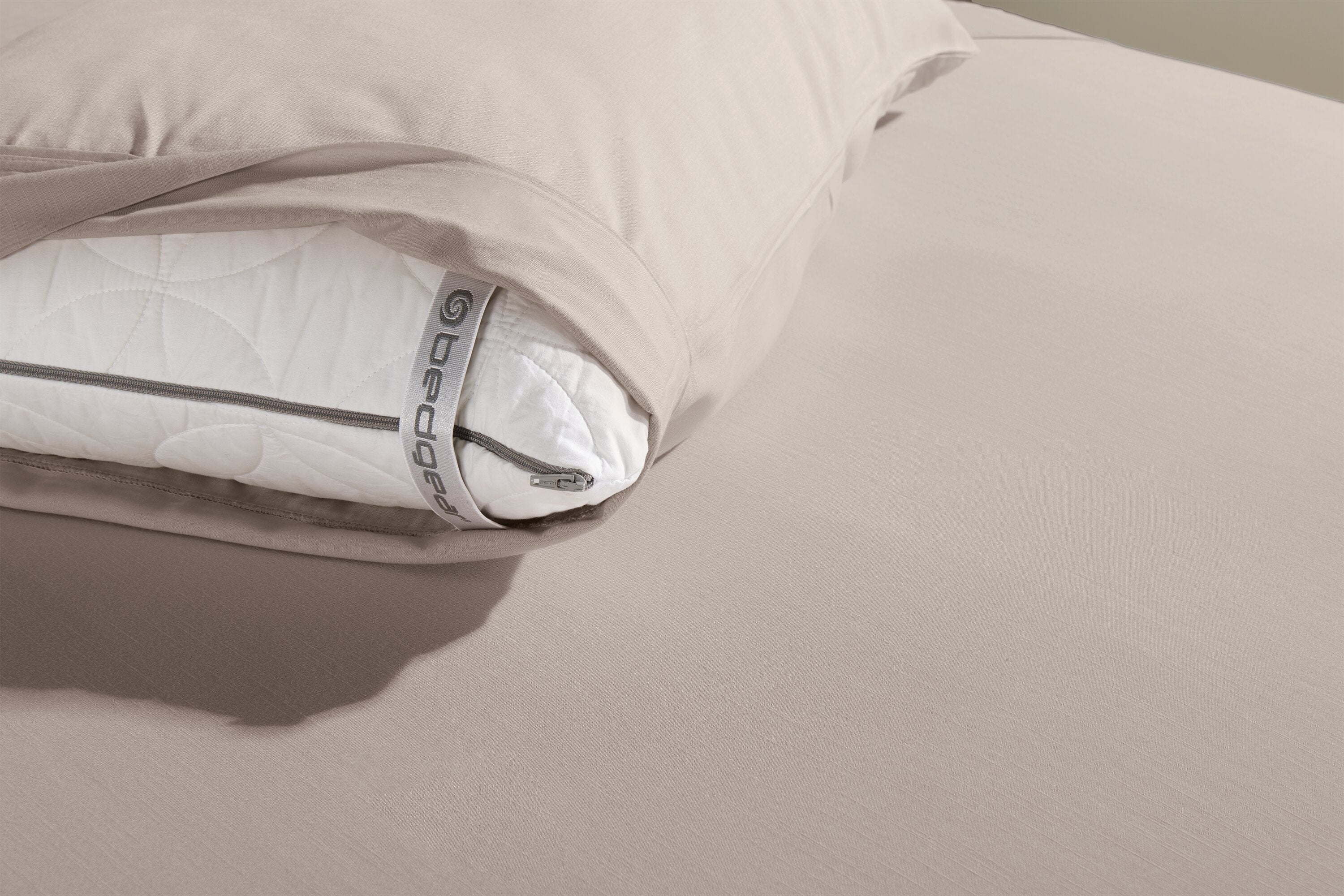 BEDGEAR Hyper-Linen™ Performance 4-Piece King Split Sheet Set - Beige - Image 8