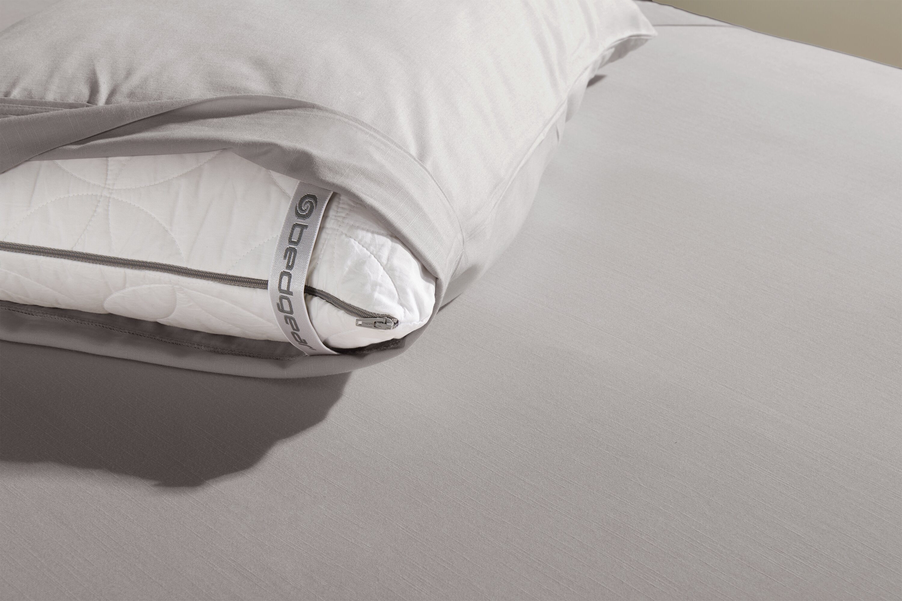 BEDGEAR Hyper-Linen™ Performance 4-Piece Queen Sheet Set - Light Grey - Image 10