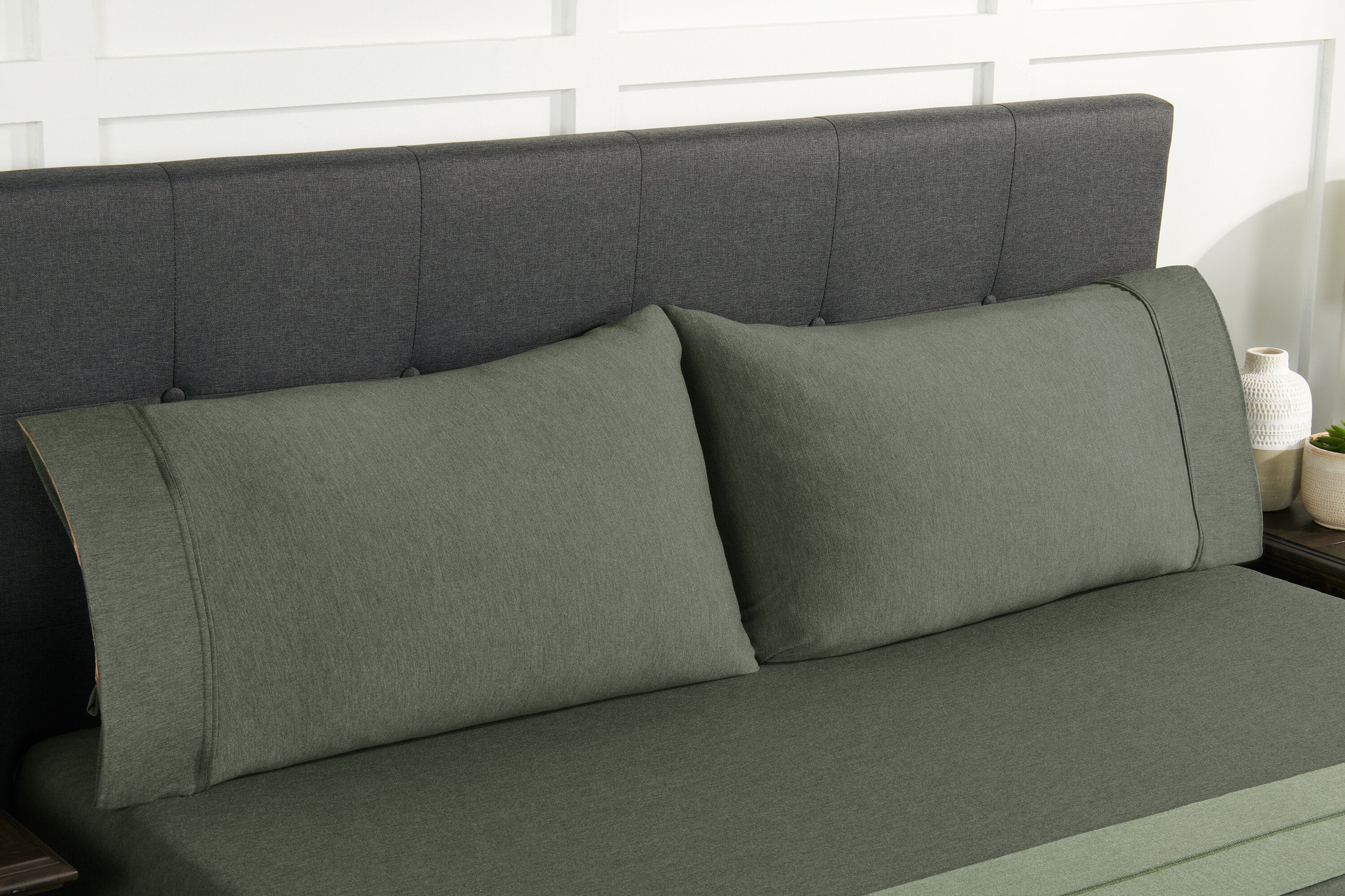 BEDGEAR Hyper-Wool™ Performance 4-Piece Queen Sheet Set - Forest Green - Image 4
