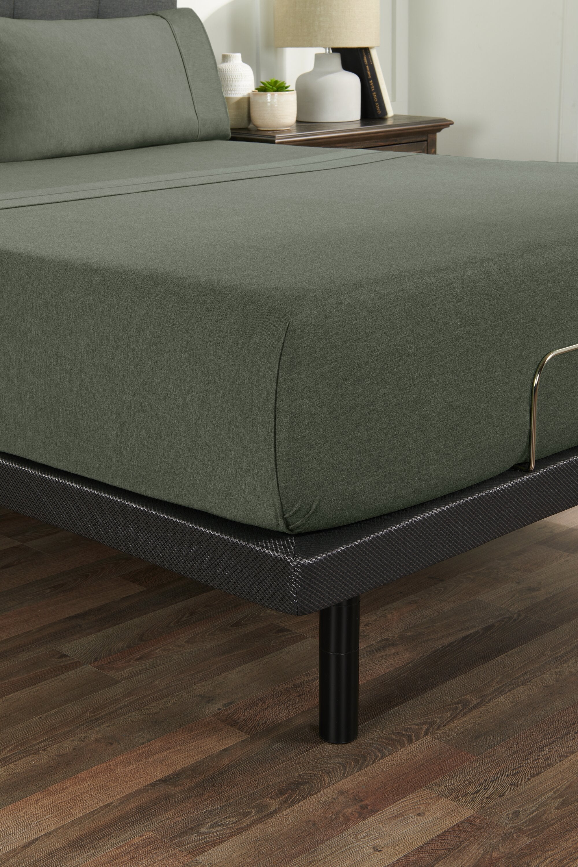 BEDGEAR Hyper-Wool™ Performance 5-Piece King Split Sheet Set - Forest Green - Image 5