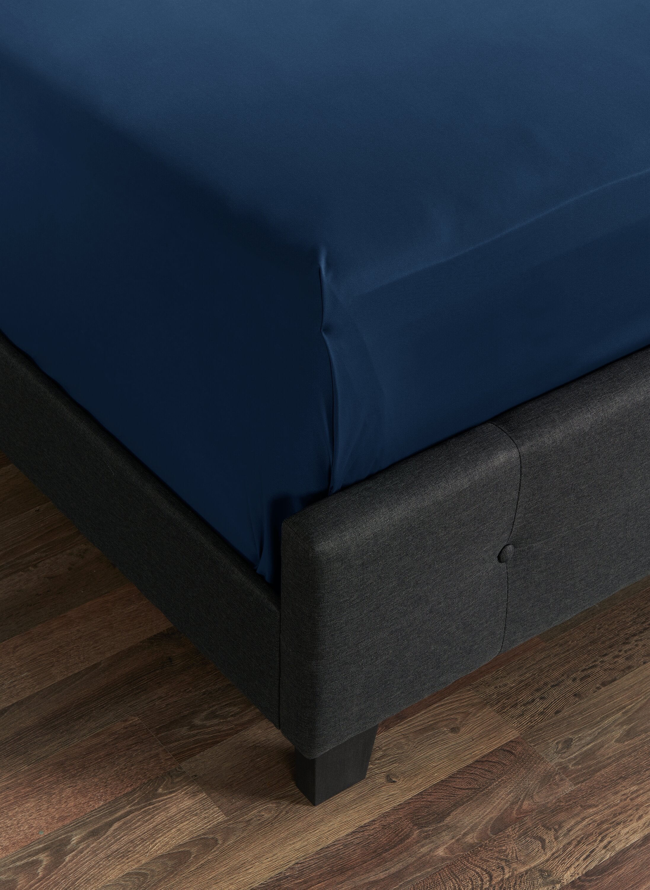 BEDGEAR Ver-Tex™ Performance 4-Piece King Sheet Set - Navy - Image 6