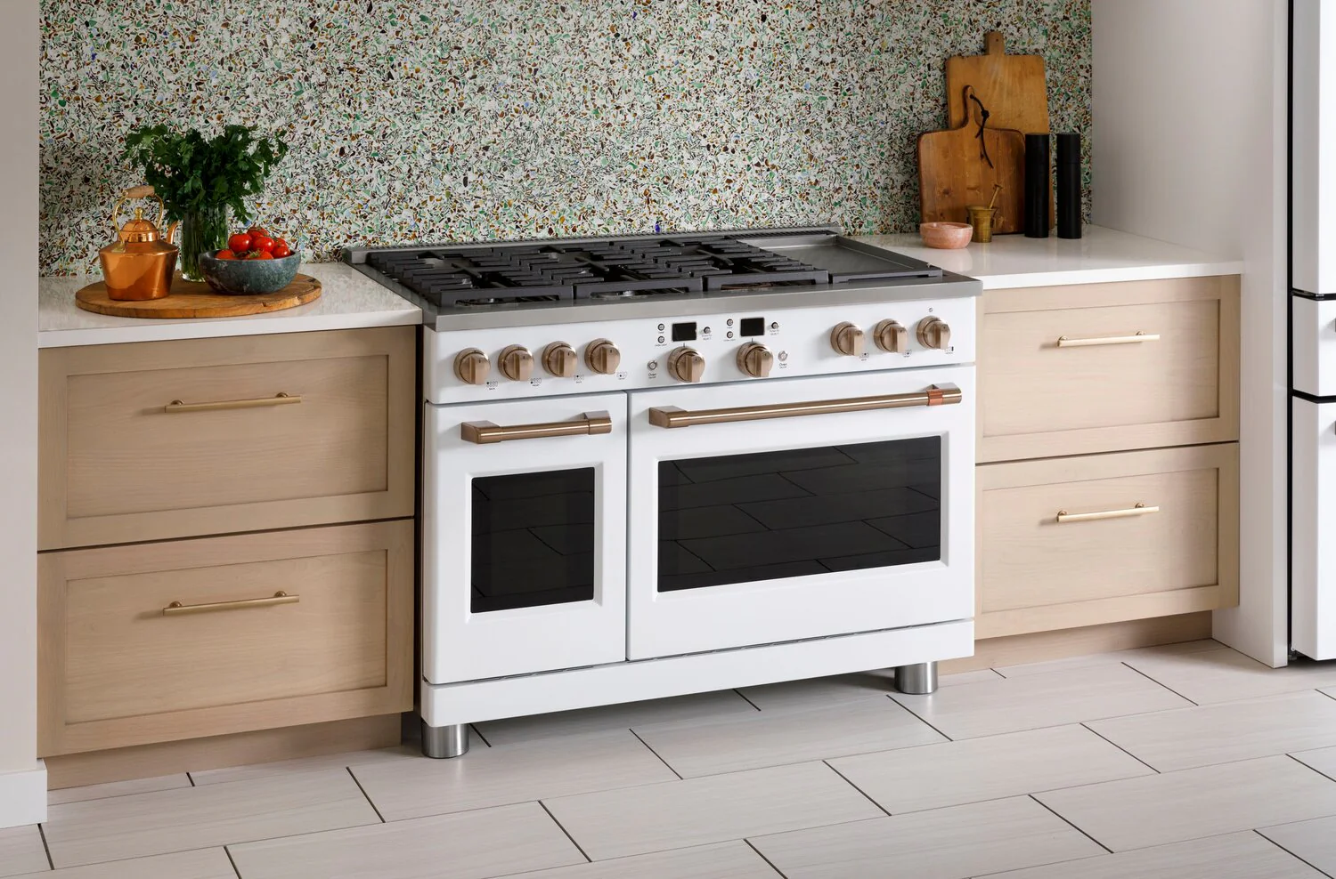 Café 48" Commercial-Style Dual Fuel Range with Griddle - C2Y486P4TW2 - Image 6