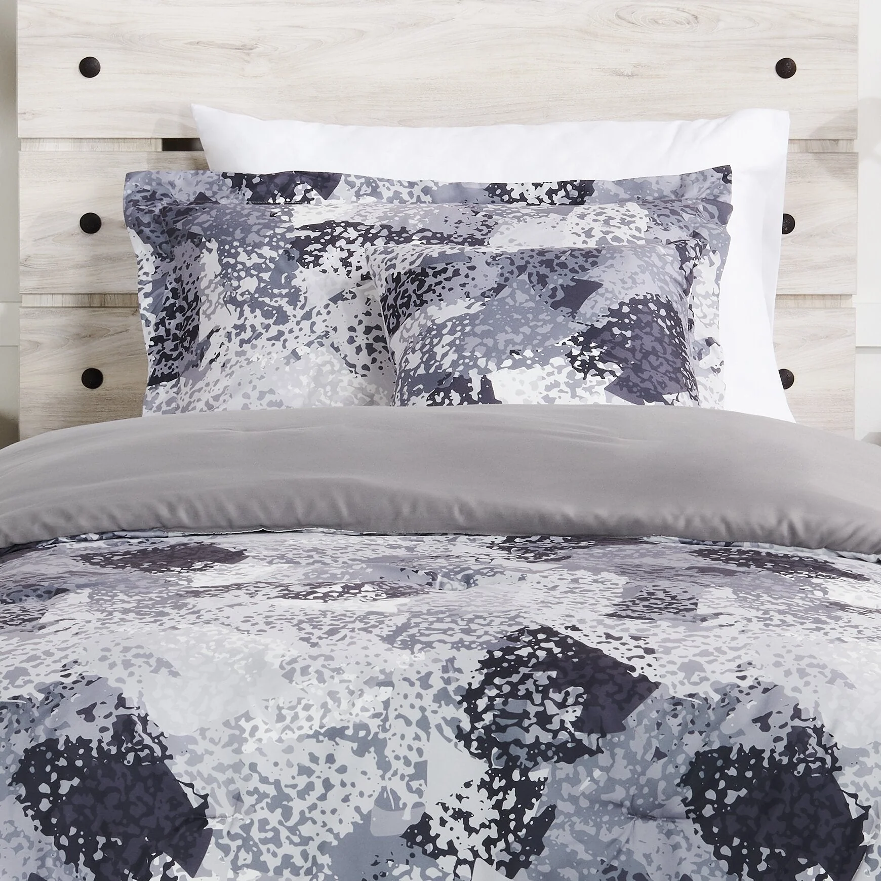 Caius 4-Piece Full/Queen Comforter Set