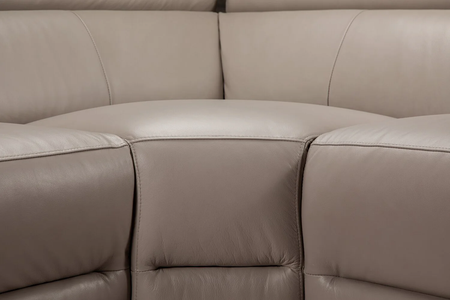 Chelan 5-Piece Power Reclining Sectional - Taupe - Image 6