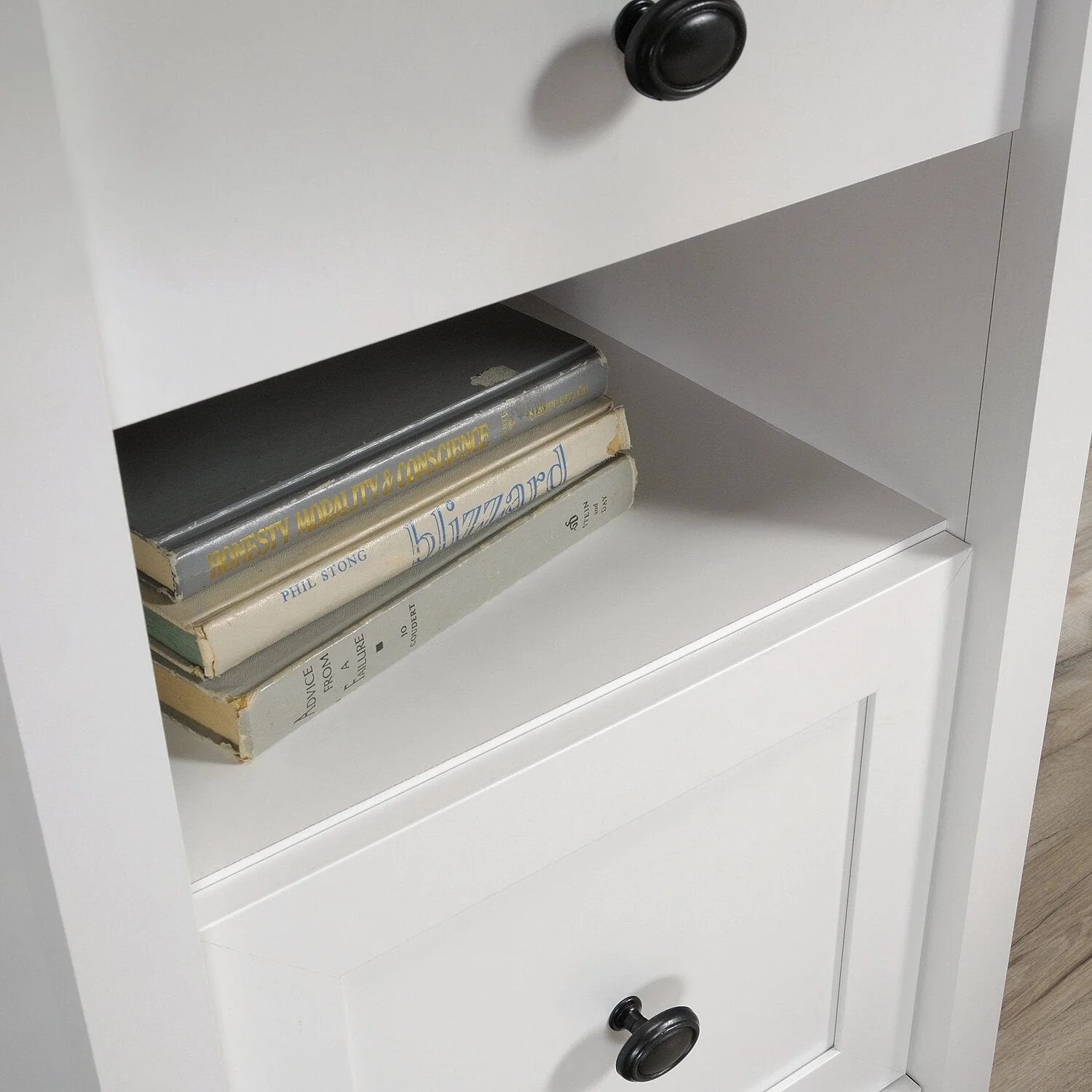 Chiney L-Shaped Desk - Soft White - Image 7