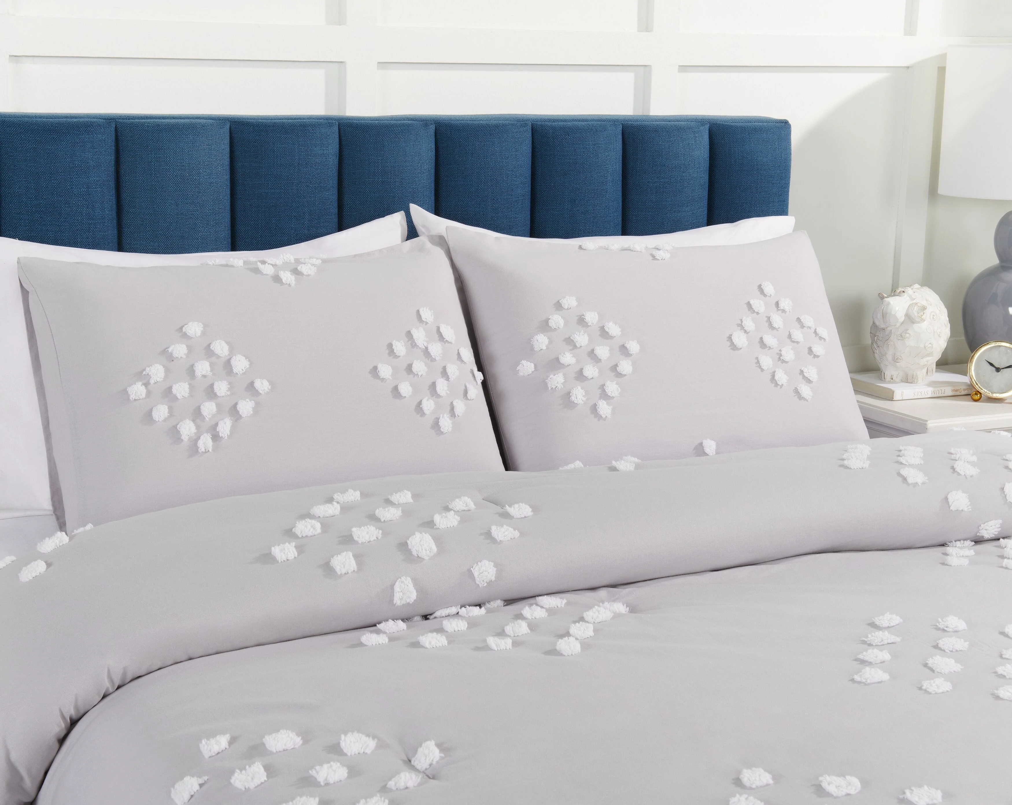 Cyrus 3-Piece King Comforter Set - Image 4