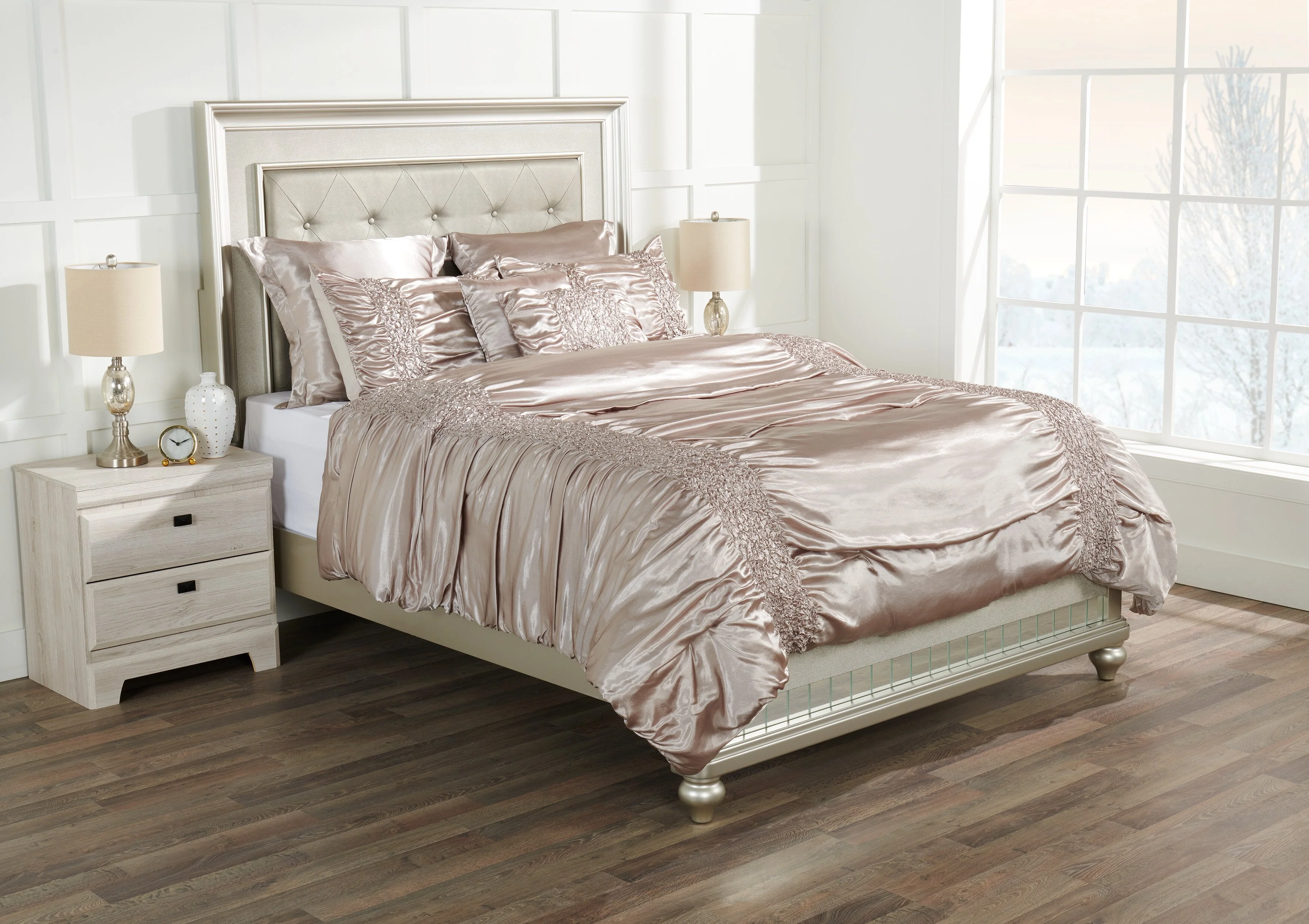 Elaine 7-Piece King Comforter Set - Image 6