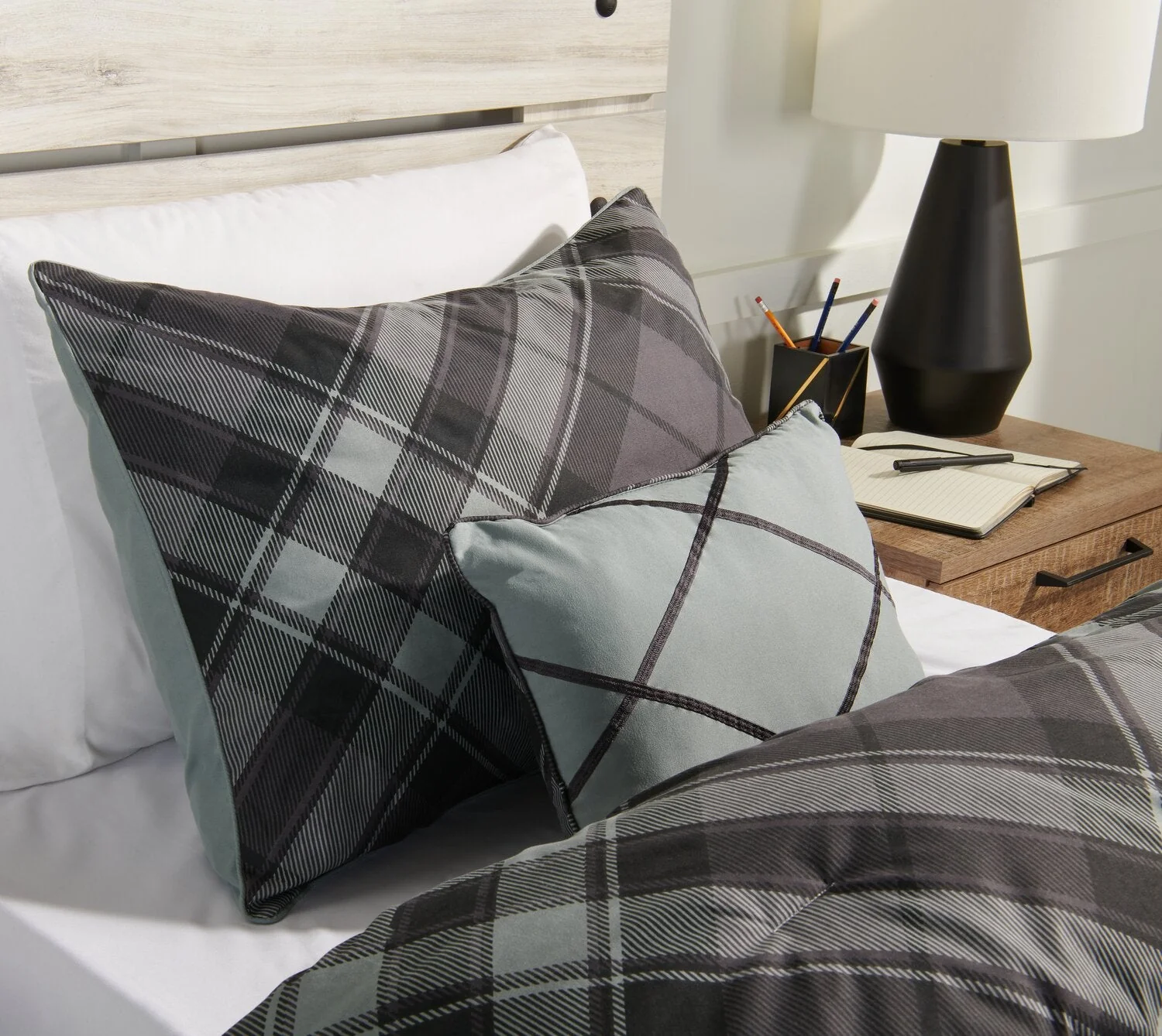 Emma 3-Piece Twin Comforter Set - Image 4