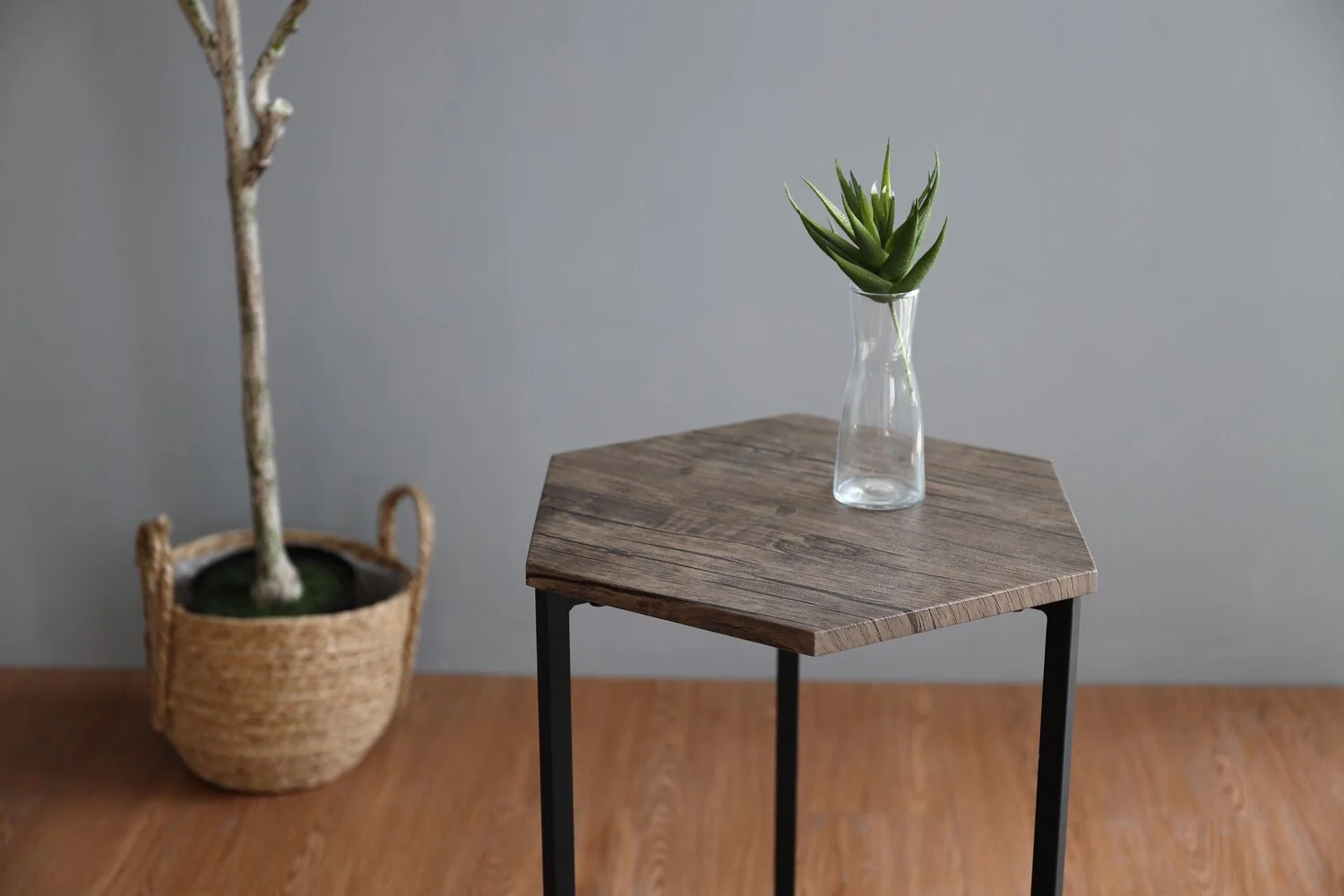 Floren Chairside Table - Brown - Image 4