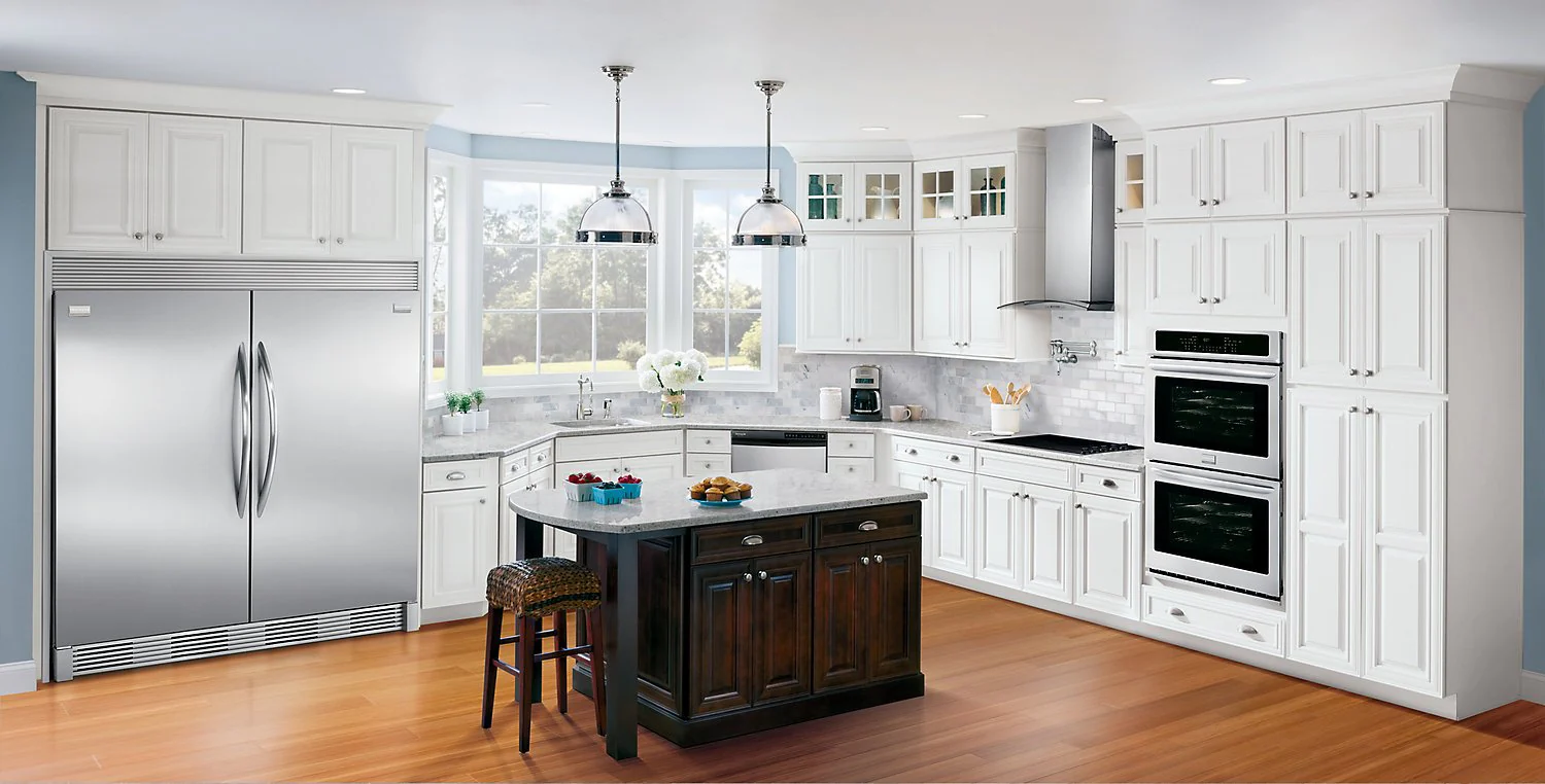 Frigidaire 30'' Glass Canopy Wall-Mount Hood - FHWC3060LS - Image 3