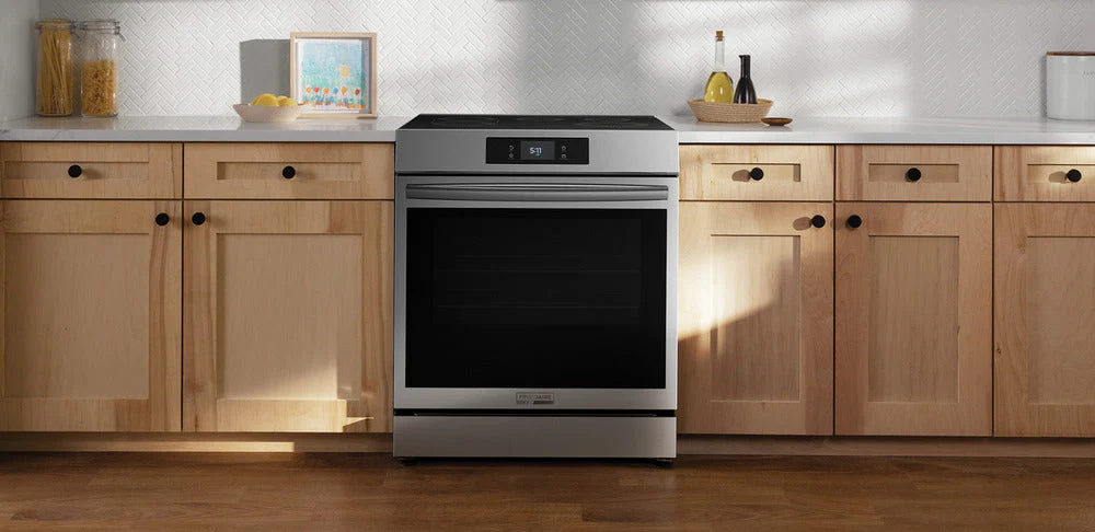 Frigidaire Gallery Smudge-Proof Stainless Steel 30" Front Control Induction Range with Total Convection (6.2 Cu. Ft) - GCFI306CBF - Image 8