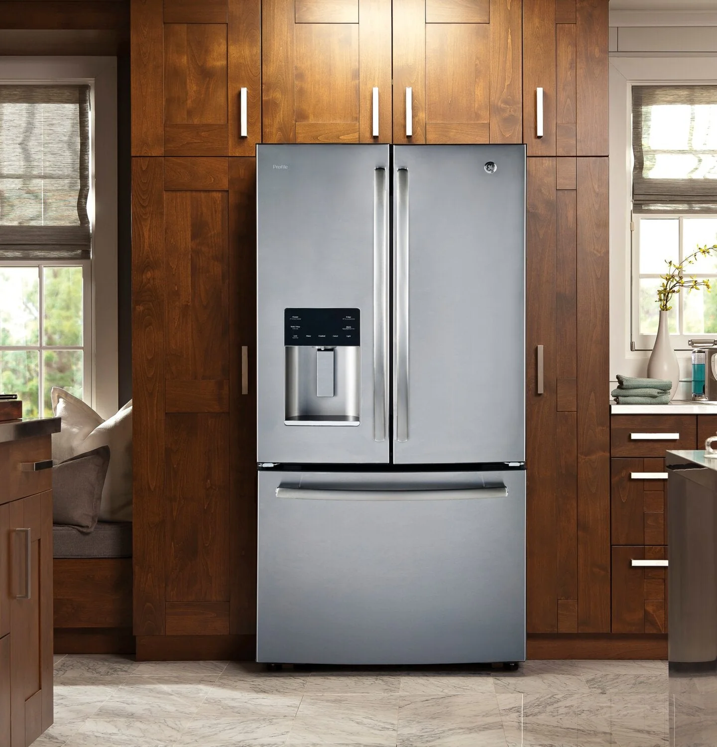 GE Profile 17.5 Cu. Ft. Counter-Depth French-Door Refrigerator - PYE18HYRKFS - Image 7