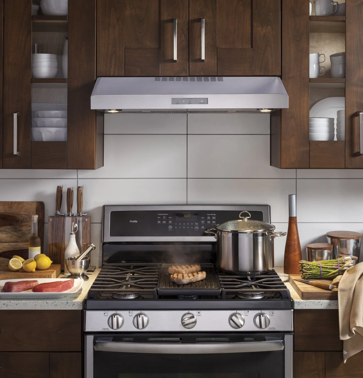 GE Profile 30" Under-Cabinet Range Hood - PVX7300SJSSC - Image 3