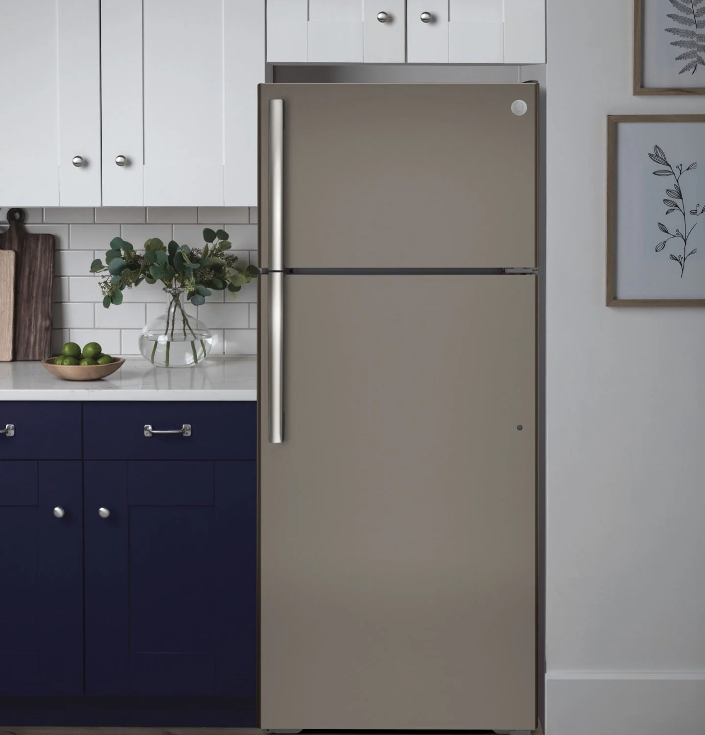 GE Slate Top Mount Refrigerator (17.5 Cu. Ft.) - GTE18GMNRES - Image 2