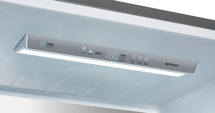 Hisense Fingerprint Resistant Titanium 28" Counter Depth Bottom Mount Fridge (15 Cu.Ft.) - RB15A2CSE - Image 7