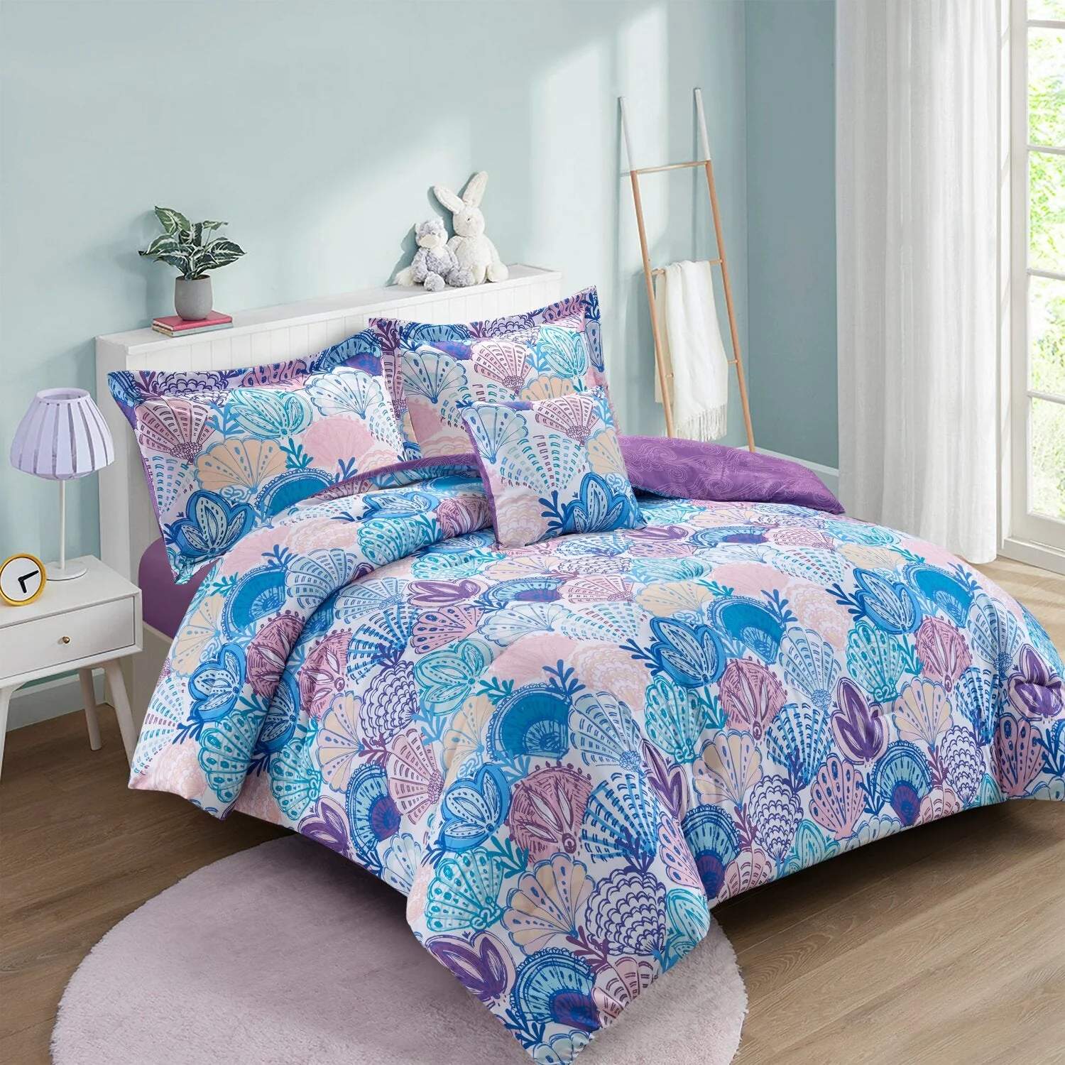 Hooper 4-Piece Full Comforter Set - Image 3