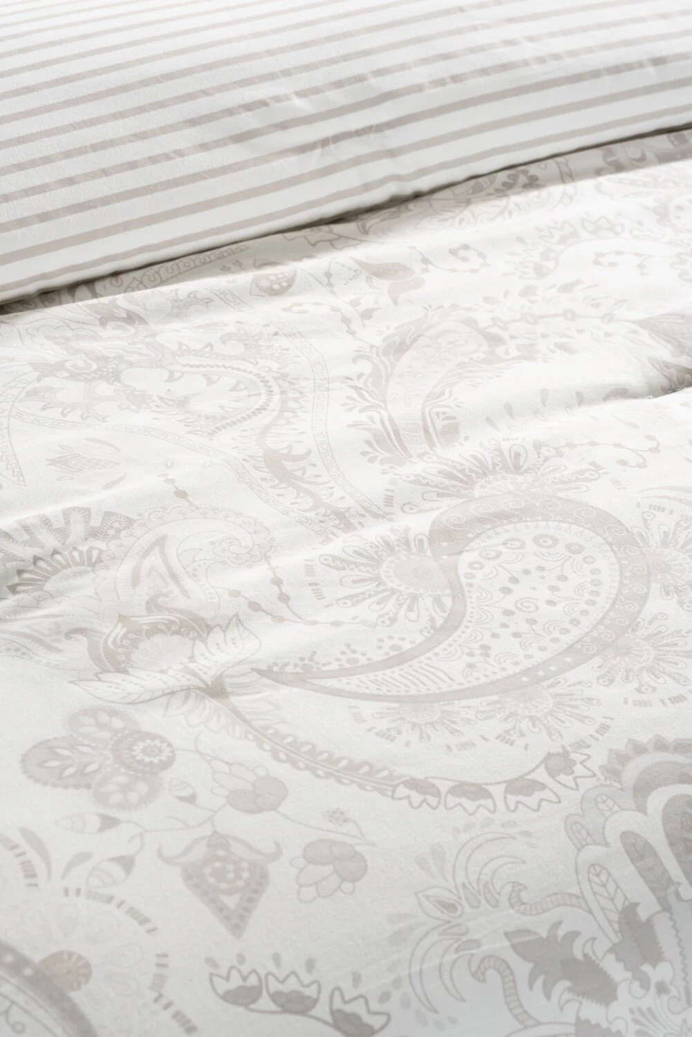 Indie Paisley 3-Piece Full/Queen Comforter Set - Image 14