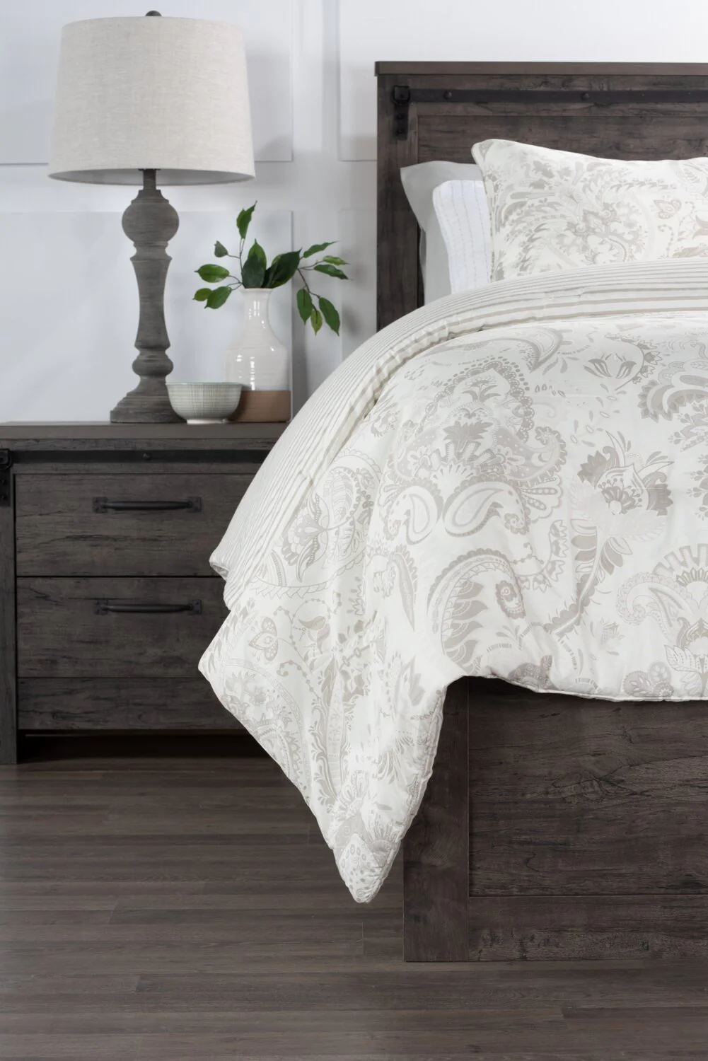 Indie Paisley 3-Piece King Comforter Set - Image 10
