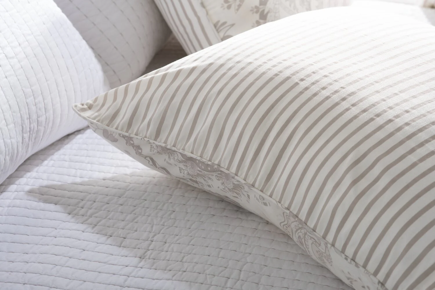 Indie Paisley 3-Piece King Comforter Set - Image 15