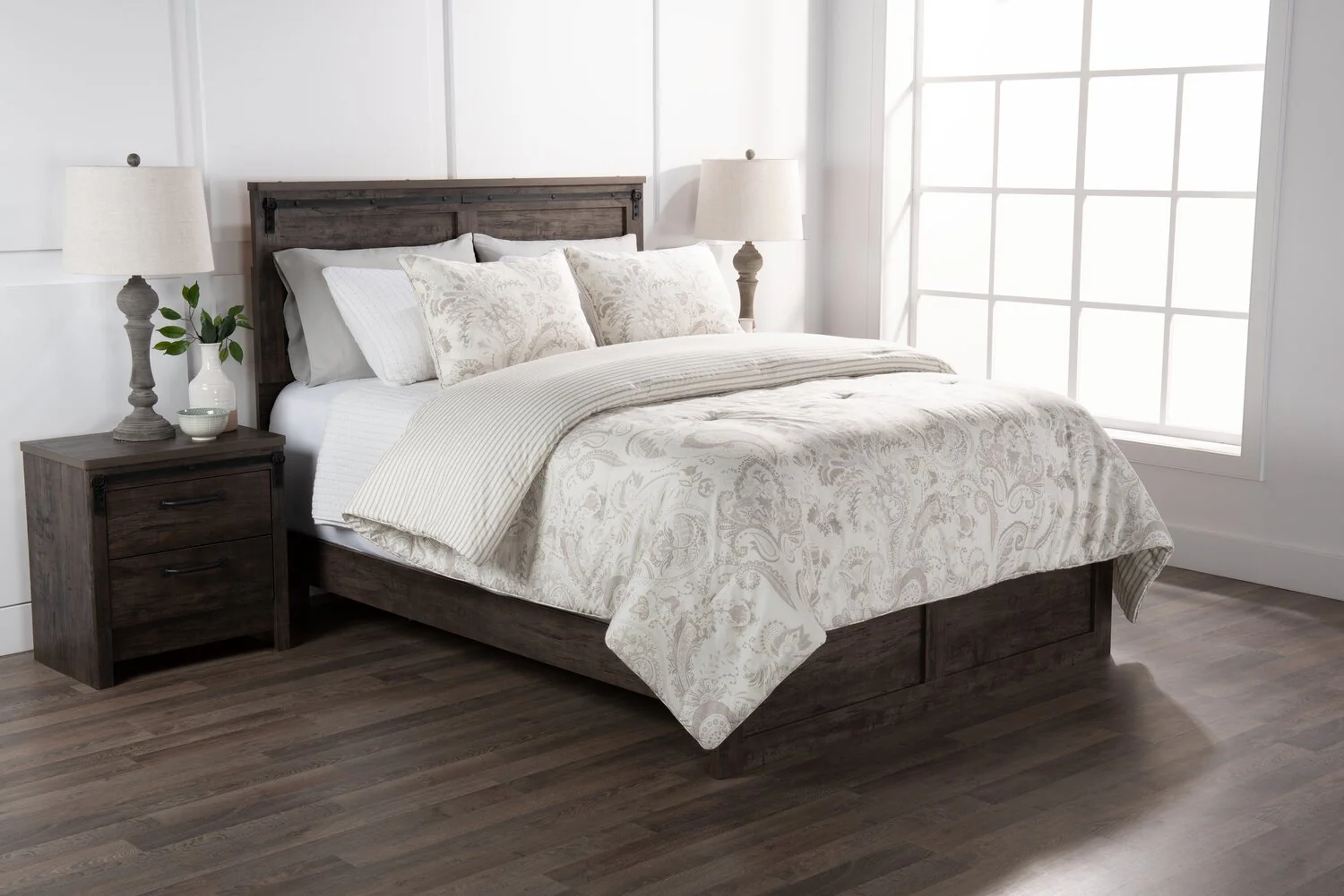 Indie Paisley 3-Piece King Comforter Set - Image 3