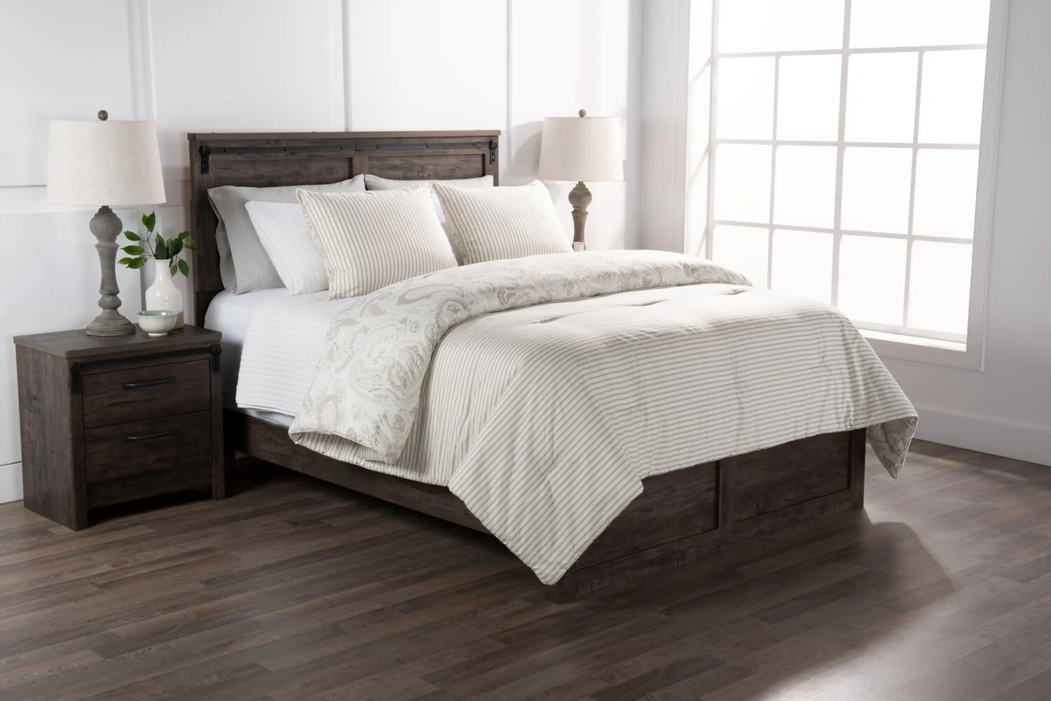 Indie Paisley 3-Piece King Comforter Set - Image 4