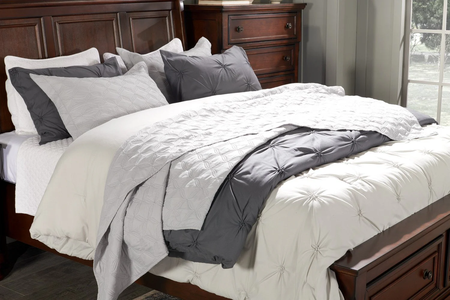 Kai Dark Grey 3-Piece Full/Queen Comforter Set - Image 15