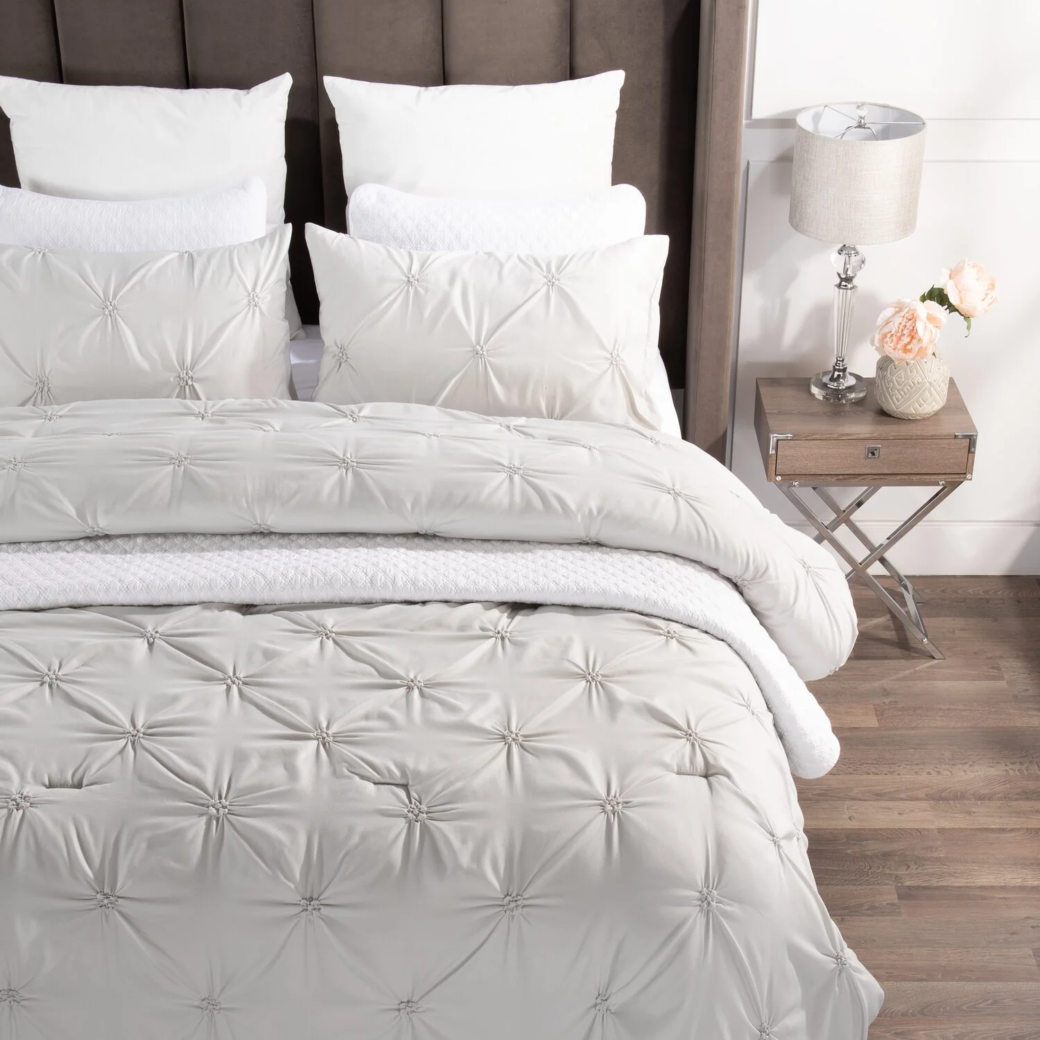 Kai Light Grey 3-Piece Full/Queen Comforter Set - Image 3