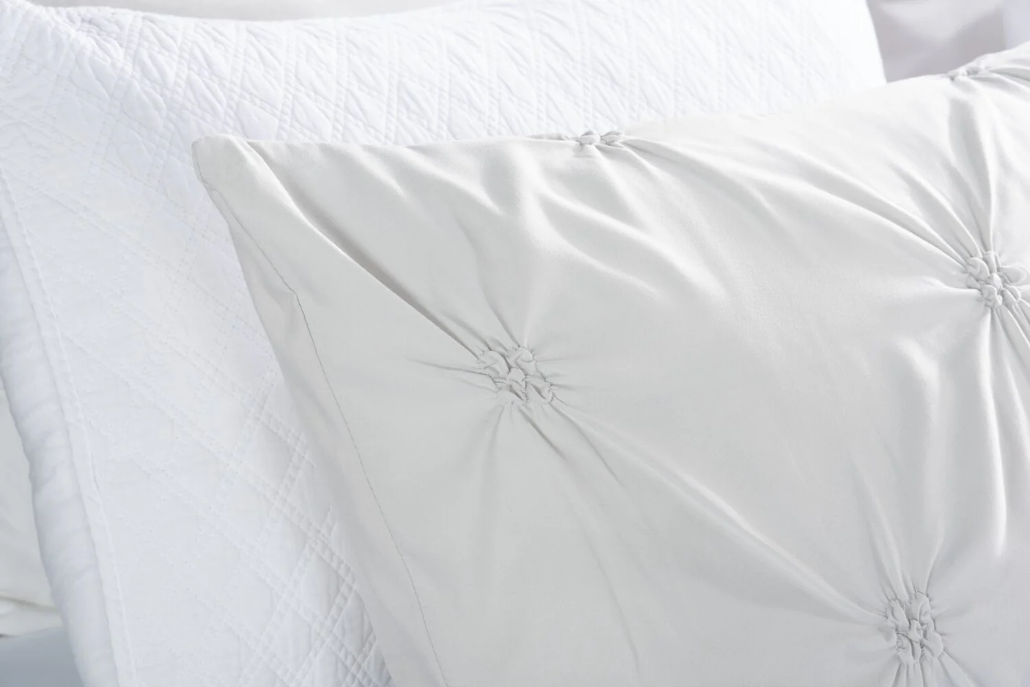 Kai Light Grey 3-Piece King Comforter Set - Image 8
