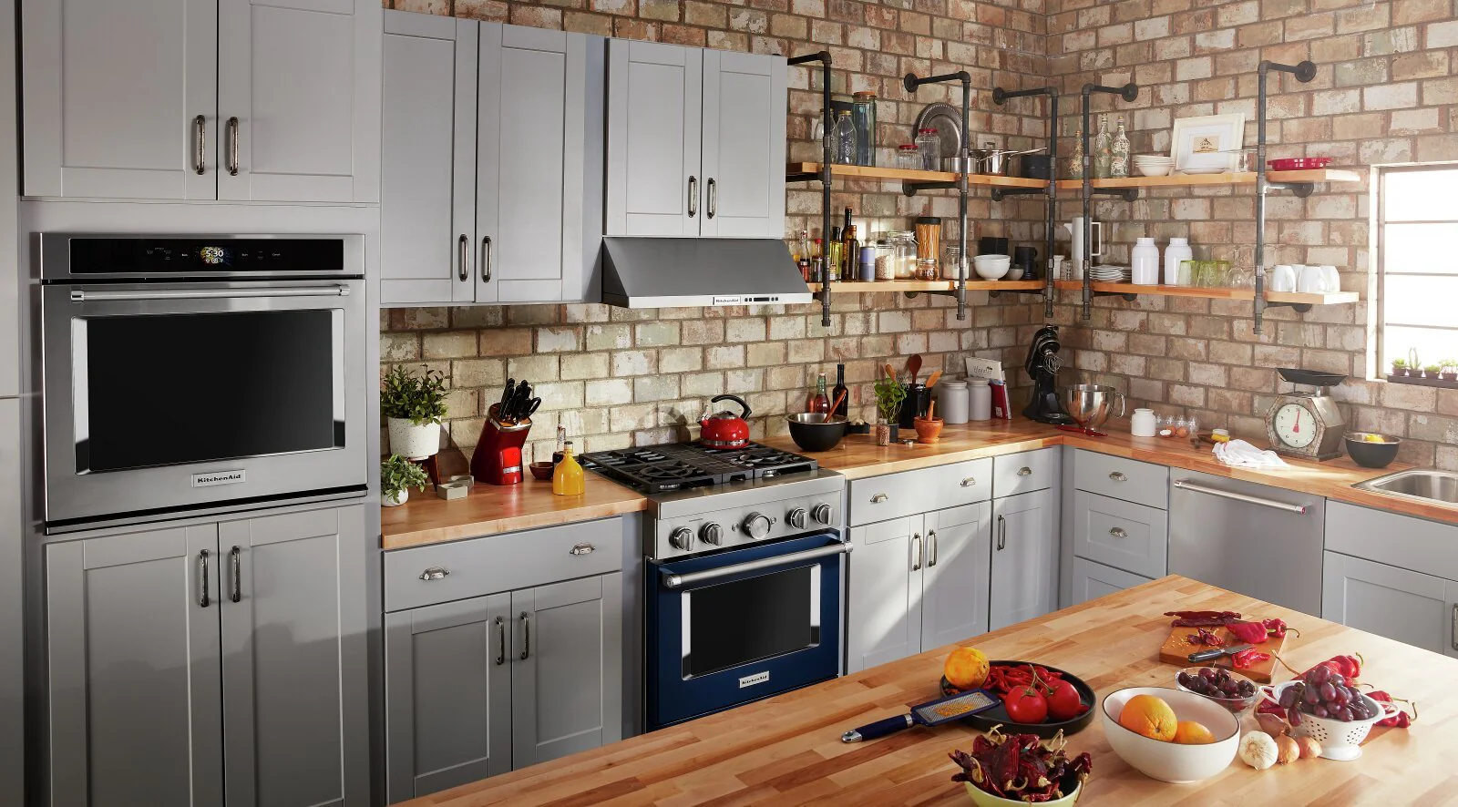 KitchenAid 30'' Smart Commercial-Style Dual Fuel Range - KFDC500JIB - Image 2
