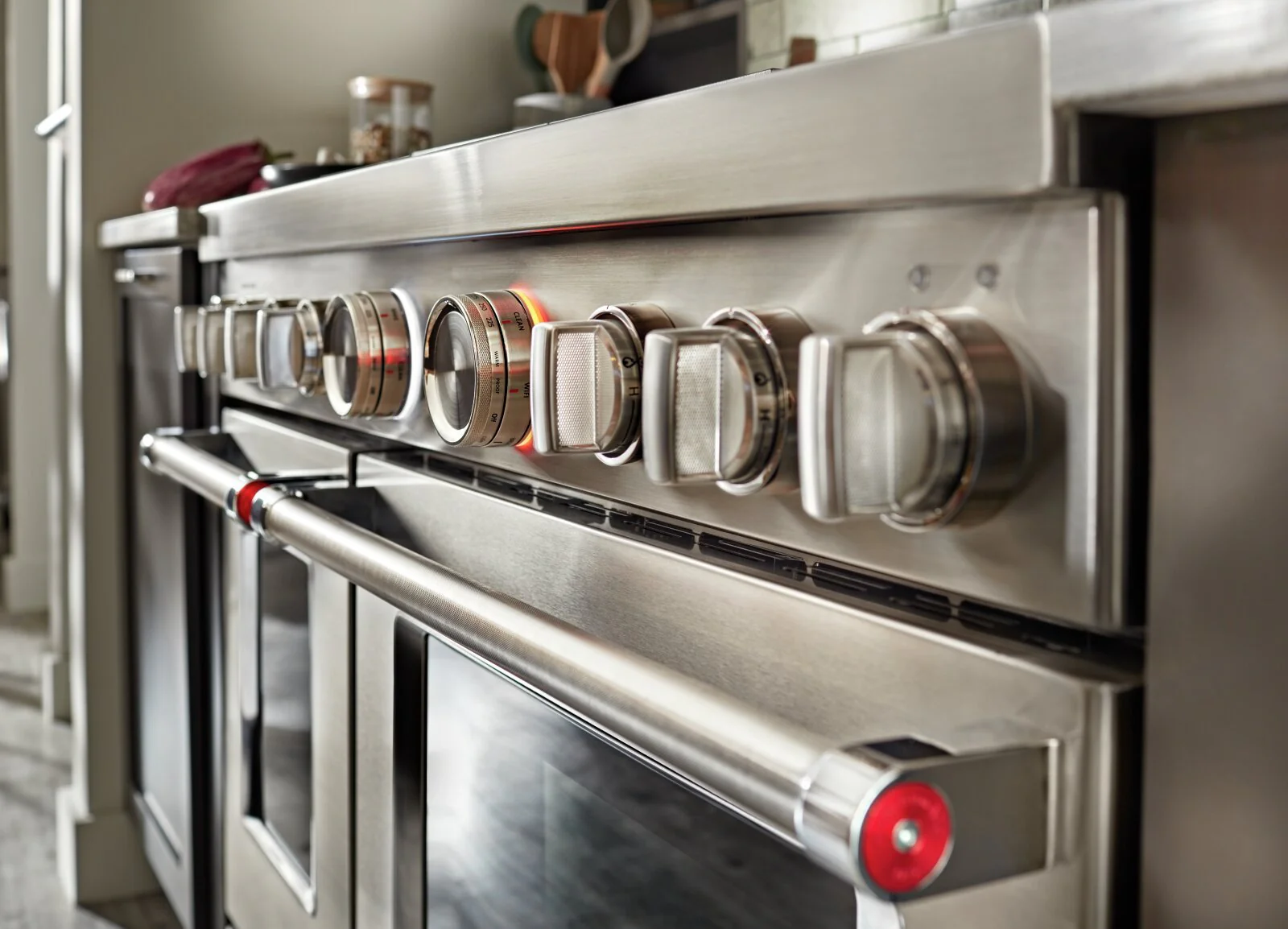 KitchenAid 48'' Smart Commercial-Style Dual Fuel Range with Griddle - KFDC558JSS - Image 5