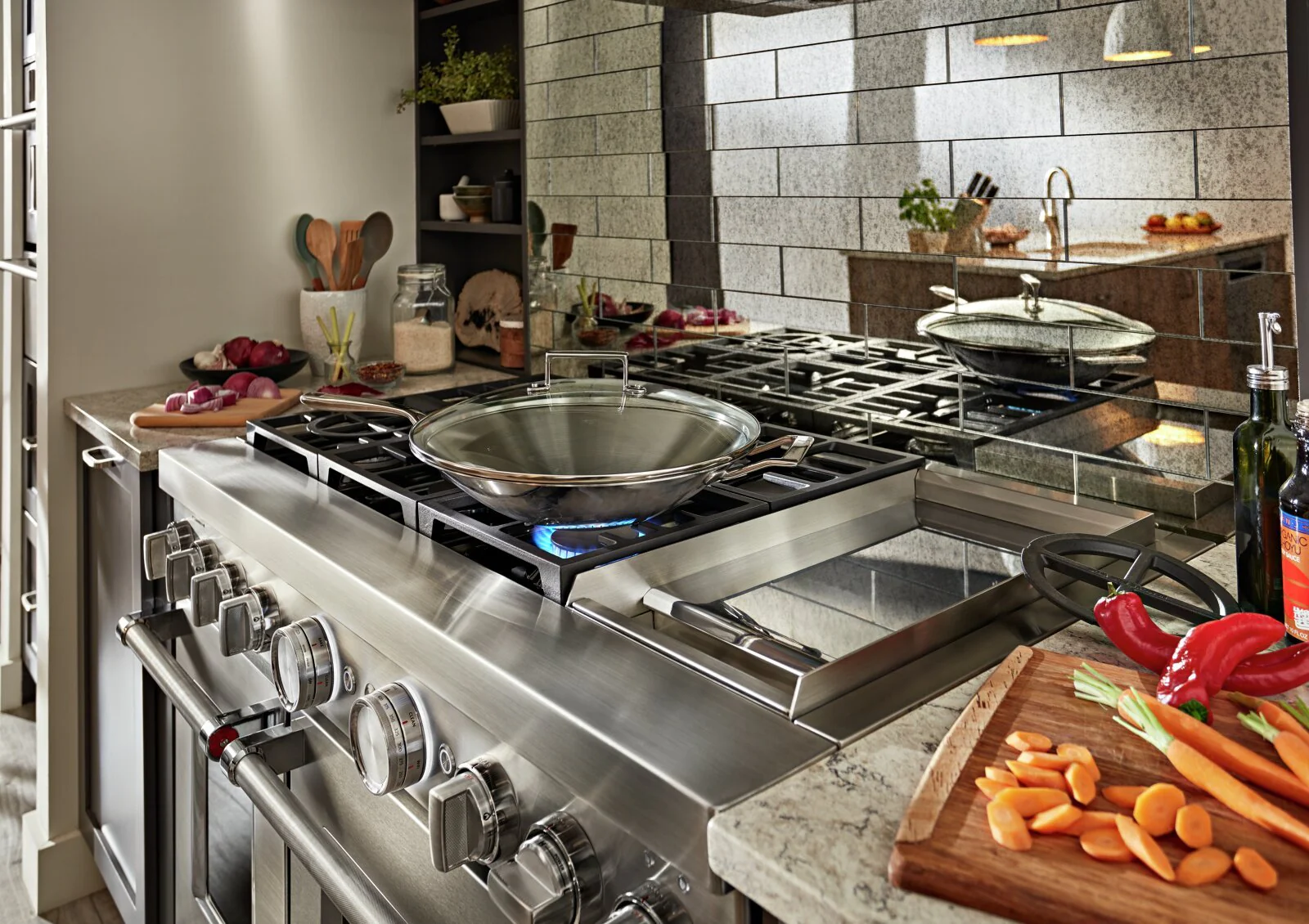KitchenAid 48'' Smart Commercial-Style Dual Fuel Range with Griddle - KFDC558JSS - Image 6