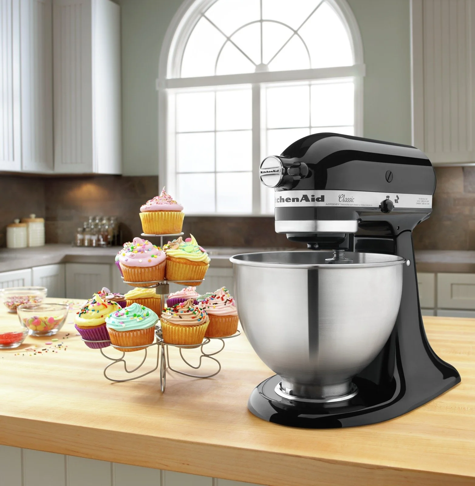 KitchenAid Classic Series 4.5-Quart Tilt-Head Stand Mixer - K45SSOB - Image 4