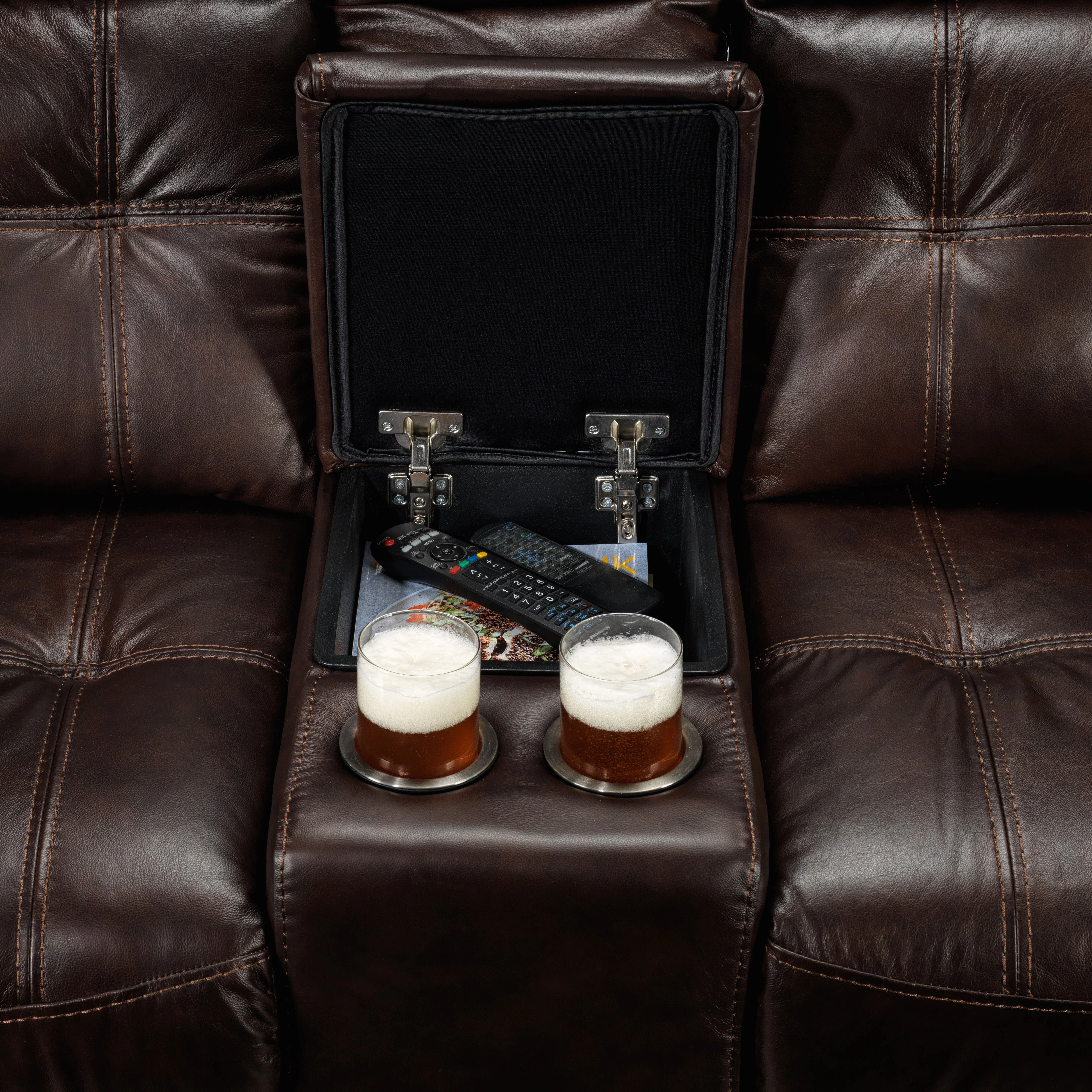 Leighland Reclining Loveseat with Console - Brown - Image 6