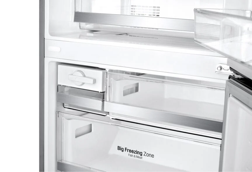 LG Platinum Silver 28" Counter Depth Bottom Freezer Refrigerator with Door Cooling and Flip-up Shelf (15 Cu.Ft) - LBNC15251V - Image 11