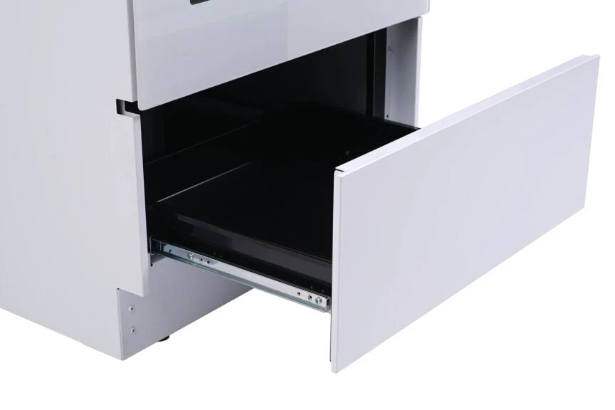 Marathon White Electric Coil Range (2.7 cu. ft.) - MER240W - Image 4