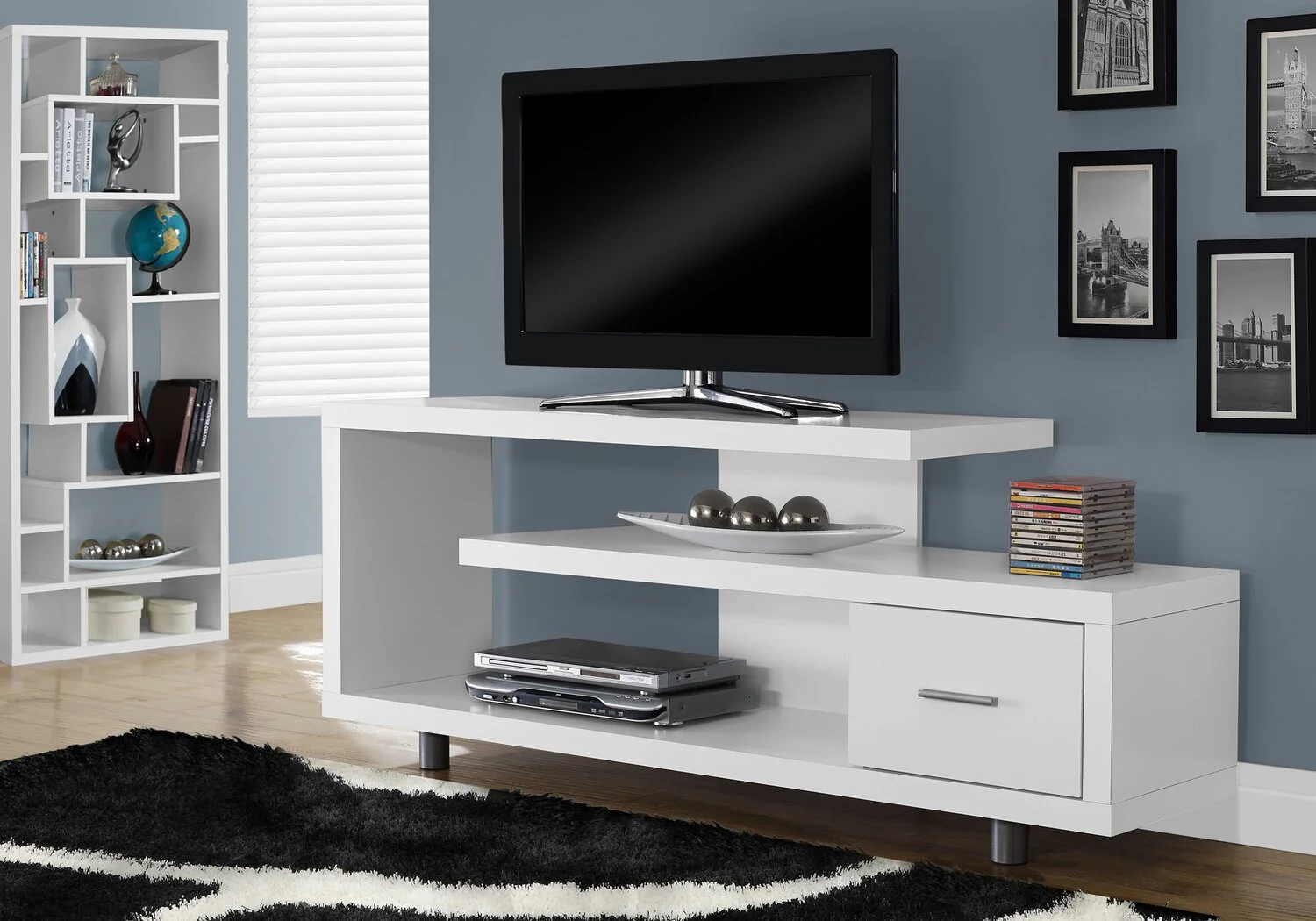 Markwick 60" TV Stand - White - Image 3