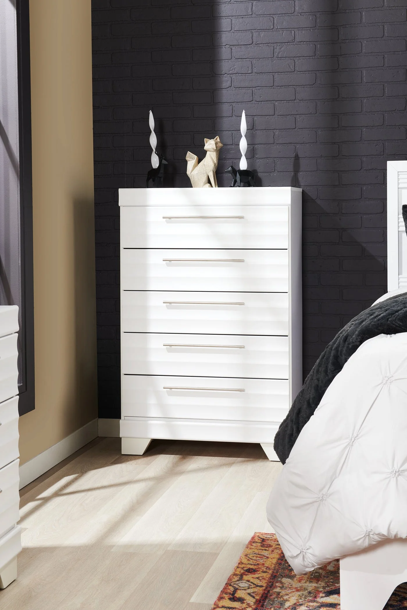 Odense Chest - White - Image 4