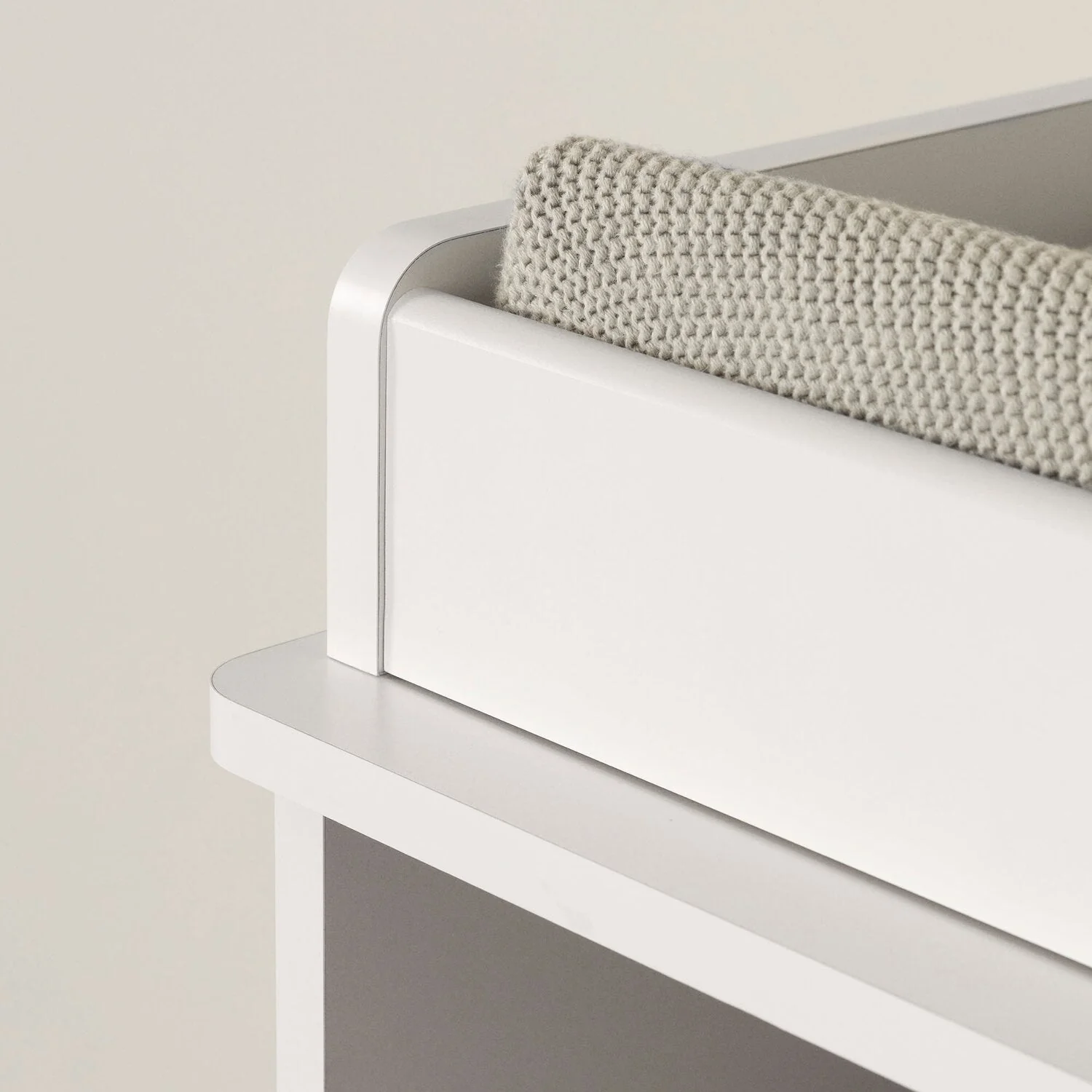 Pelmo Changing Table - Image 4
