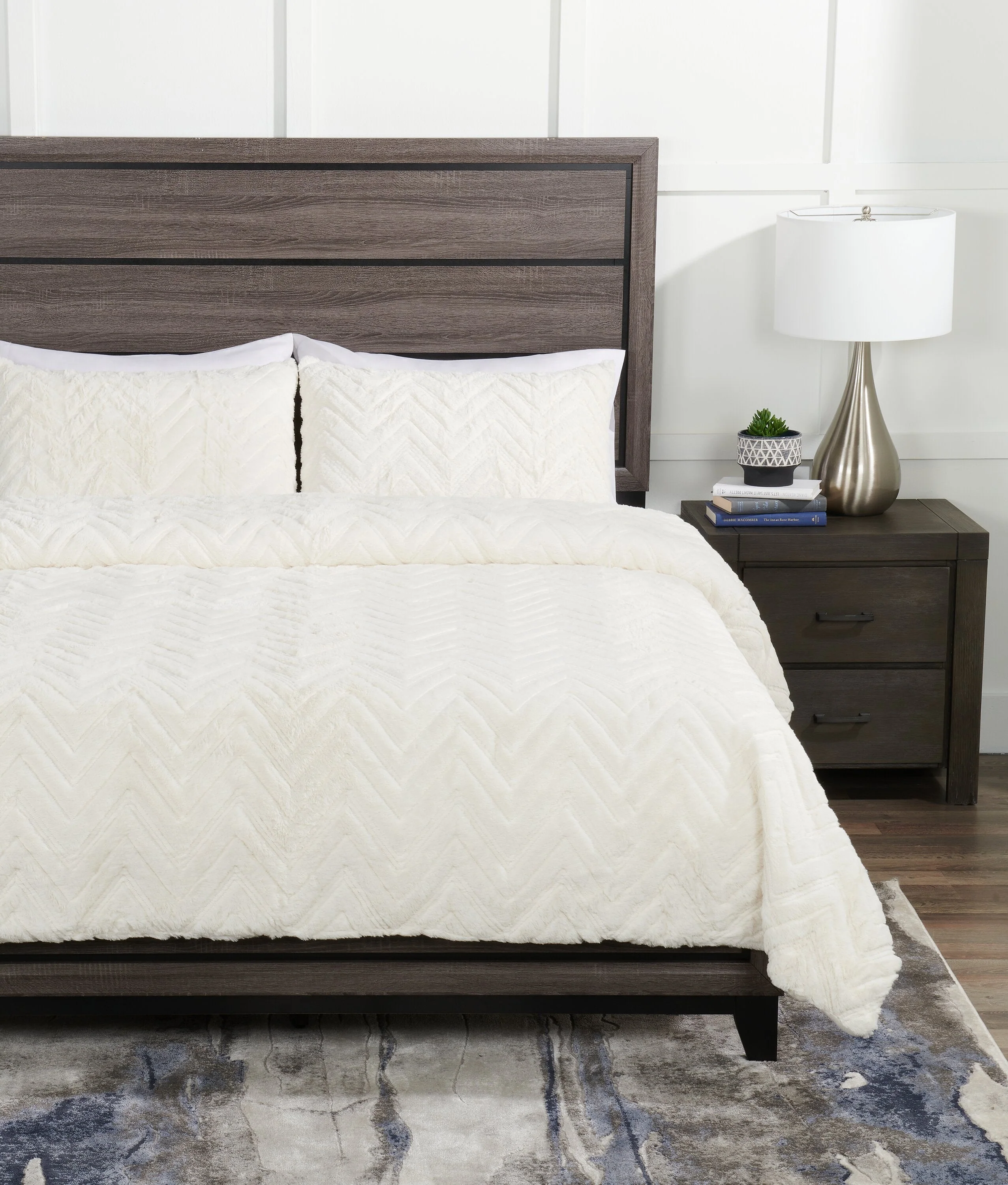 Roman 3-Piece King Comforter Set - White - Image 2