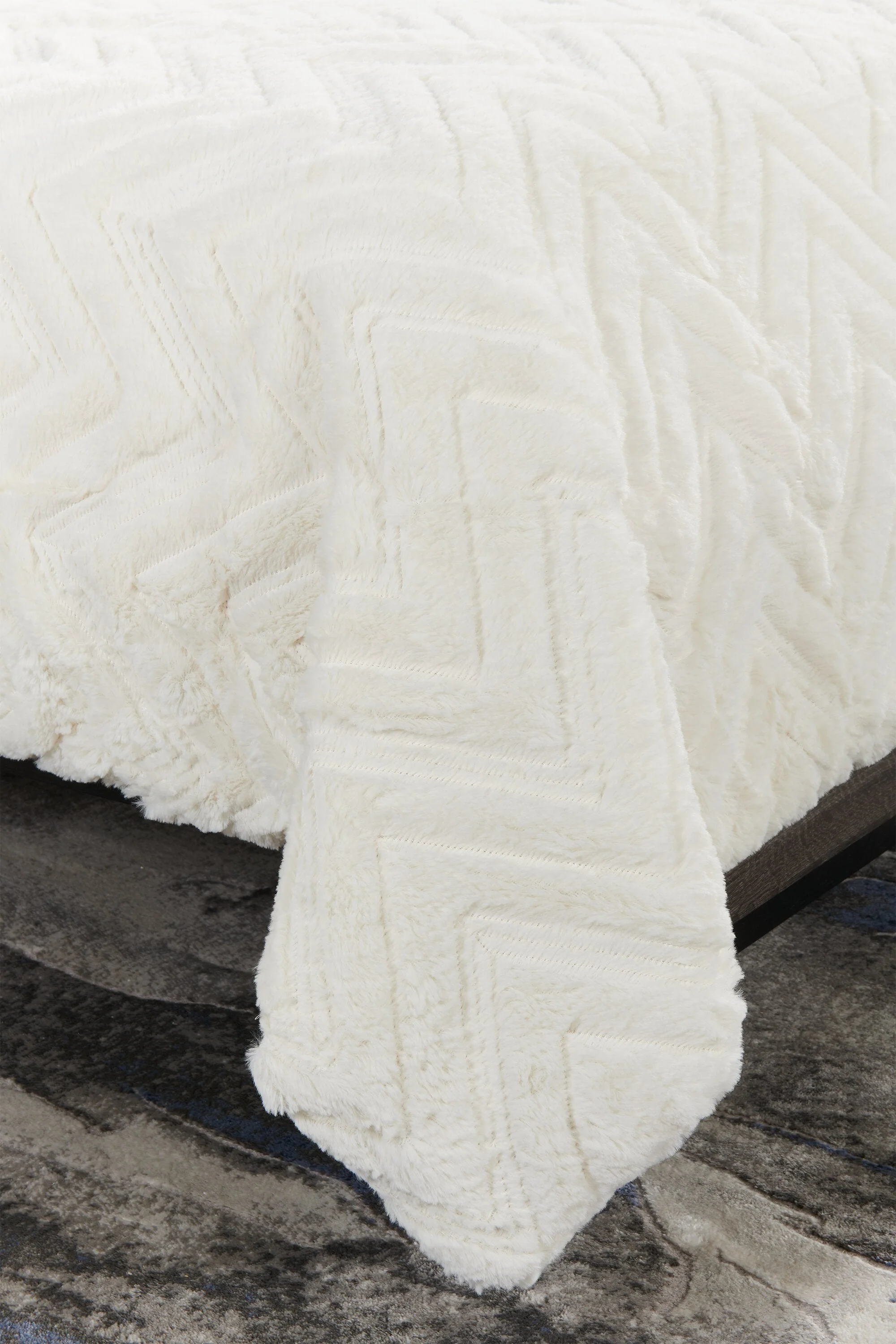 Roman 3-Piece King Comforter Set - White - Image 5