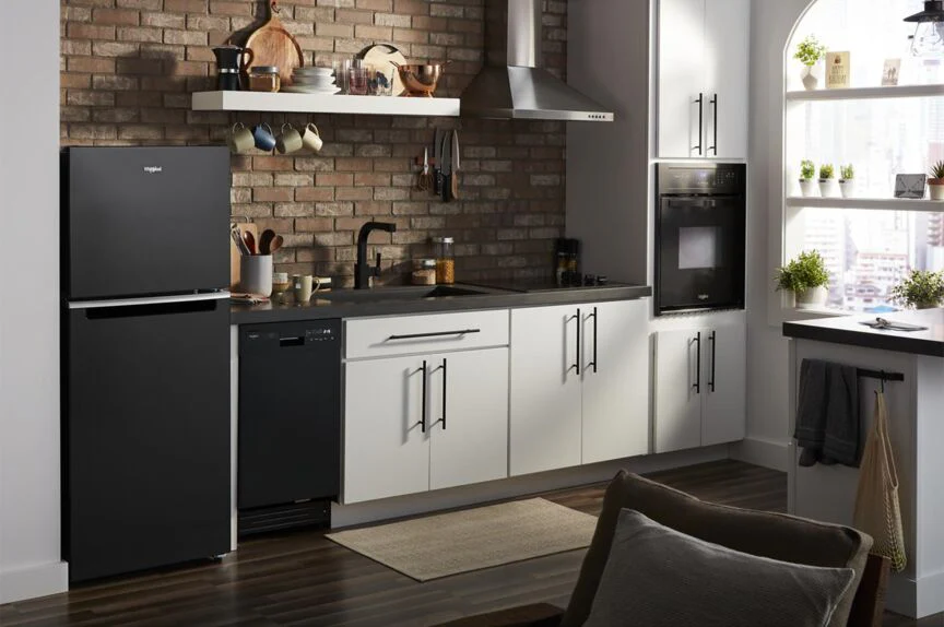 Whirlpool 24" Counter Depth Black Top Mount Refrigerator (11.6 Cu.Ft) - WRT112CZJB - Image 5