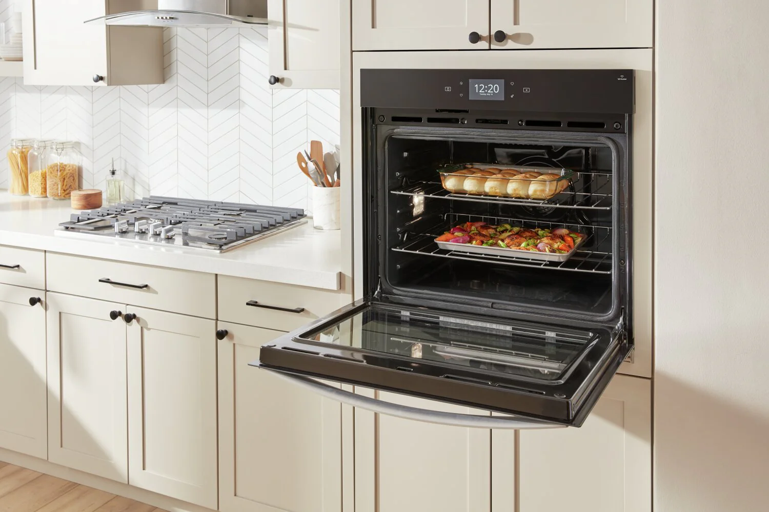 Whirlpool 4.3 Cu. Ft. Smart Single Wall Oven with Air Fry - WOES7027PZ - Image 4