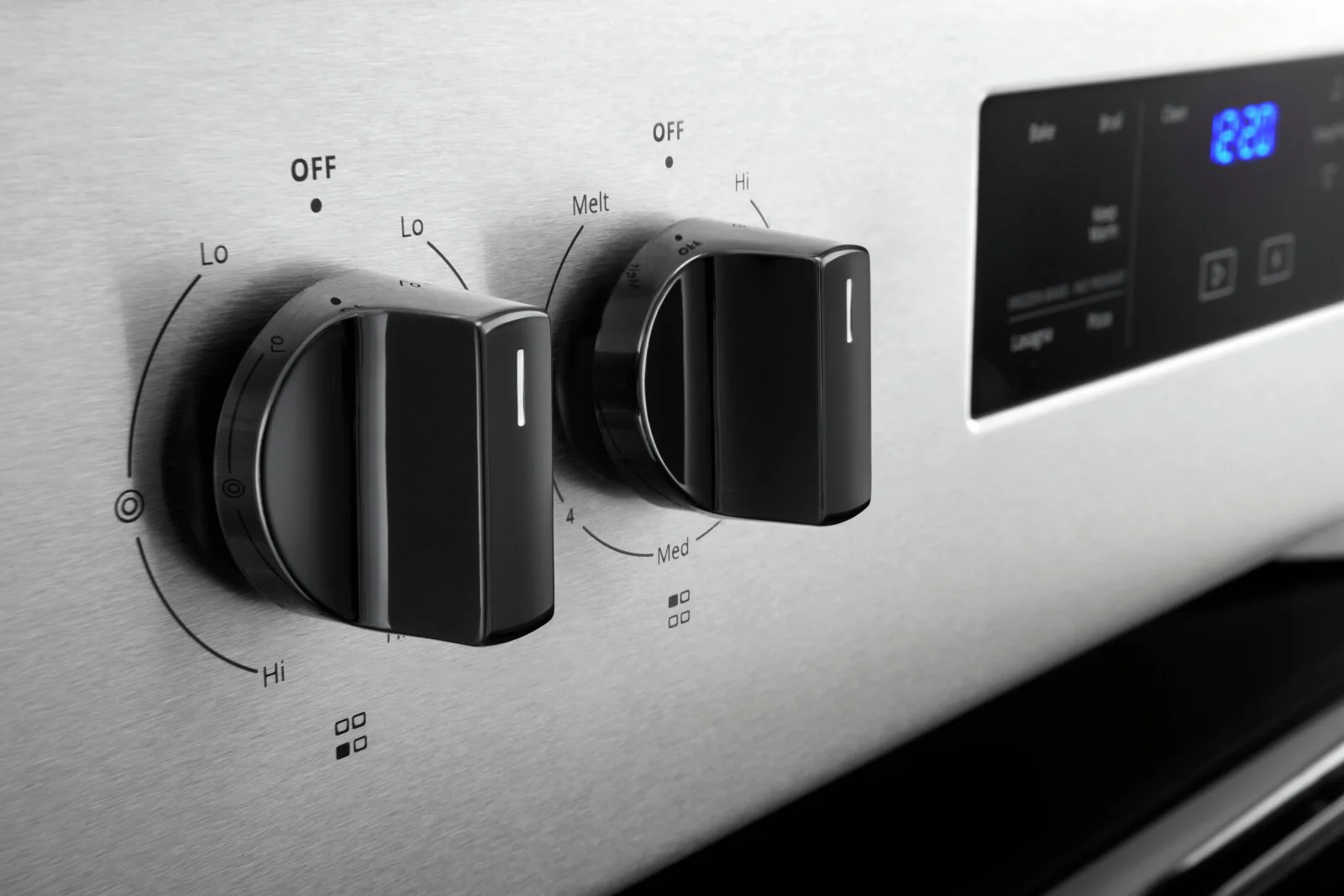 Whirlpool 5.3 Cu. Ft. Electric Range with Frozen Bake™ Technology - YWFE515S0JS - Image 6