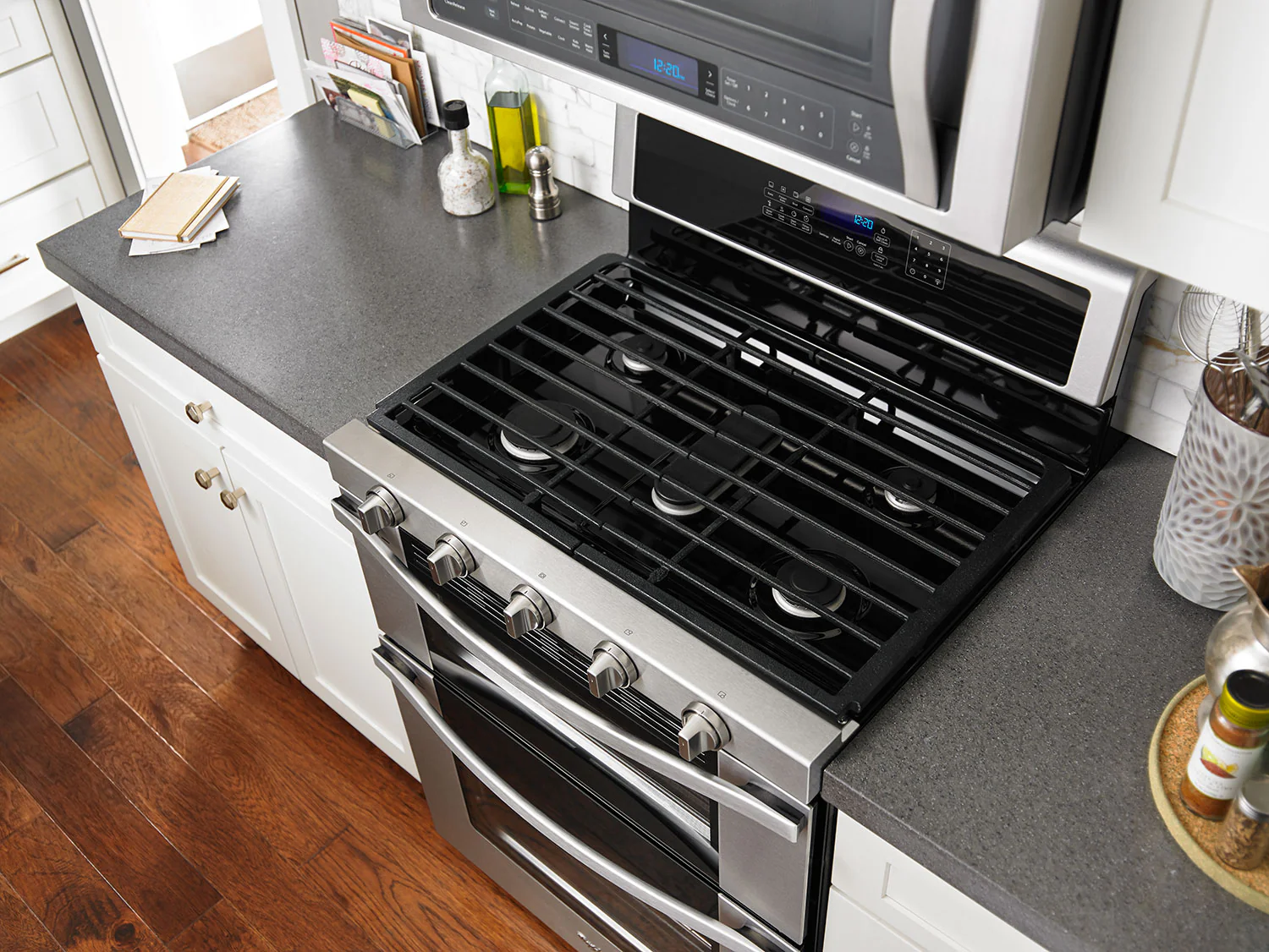 Whirlpool® 6.0 Cu. Ft. Gas Double Oven Range with EZ-2-Lift™ Hinged Grates - Image 2