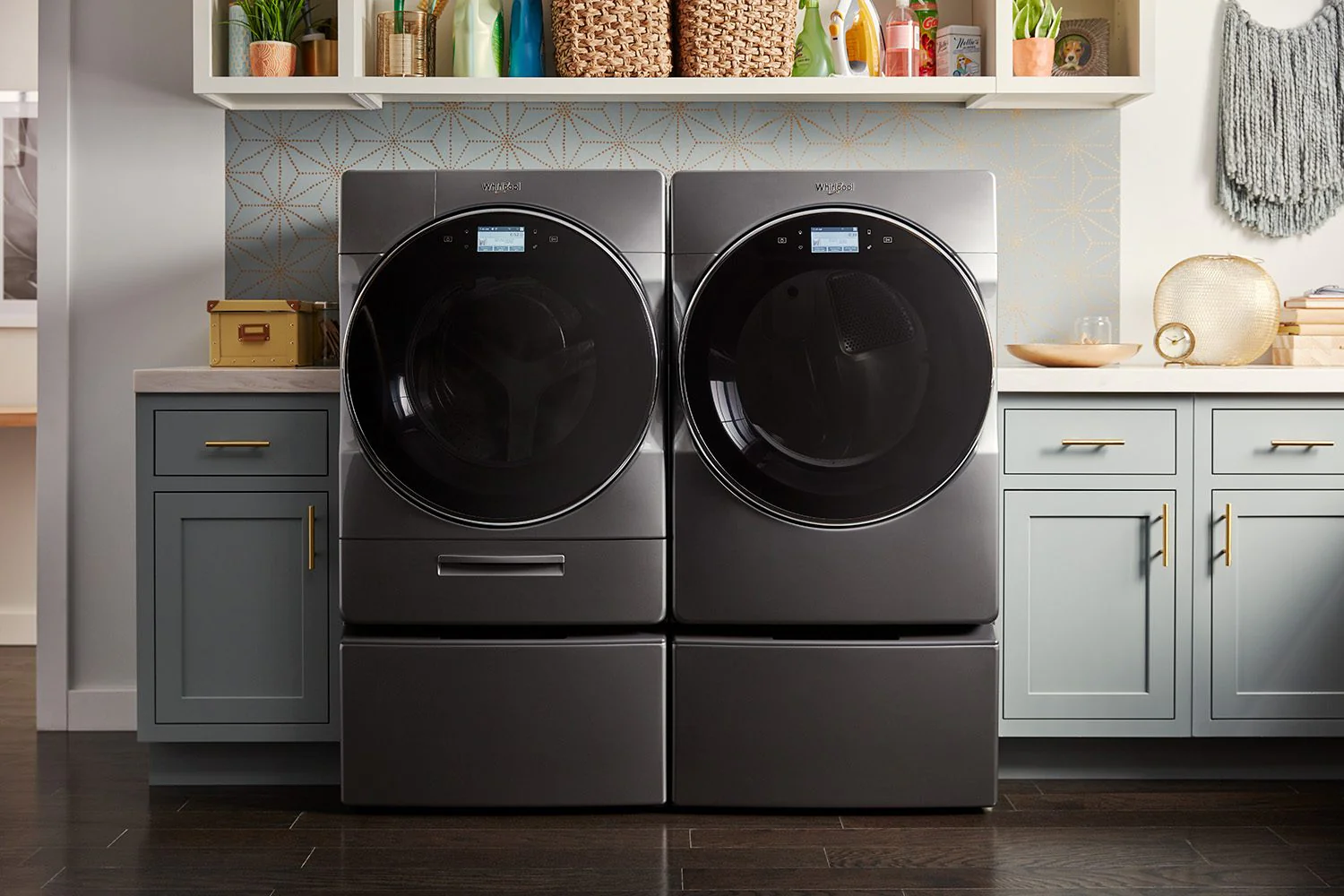 Whirlpool Chrome Shadow Front-Load Washer (5.8 cu. ft.) & Electric Dryer (7.4 cu. ft.) - WFW9620HC/YWED9620HC - Image 8