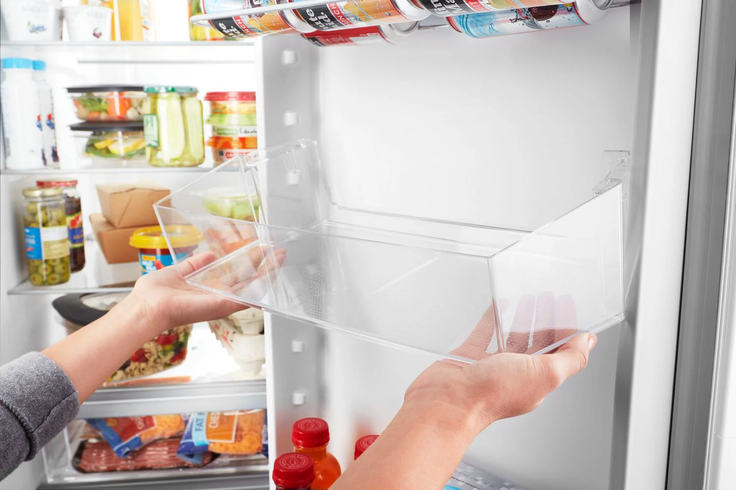 Whirlpool Monochromatic Stainless Steel Side-by-Side Refrigerator (21 Cu. Ft.) - WRS331SDHM - Image 4