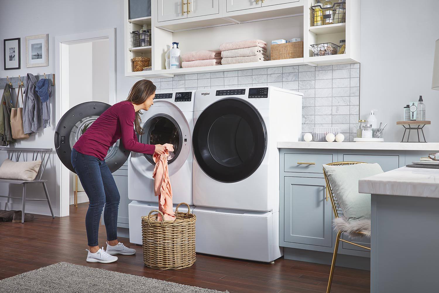 Whirlpool White Front-Load Washer (5.8 cu. ft.) & Electric Dryer (7.4 cu. ft.) - WFW6605MW/YWED6605MW - Image 5