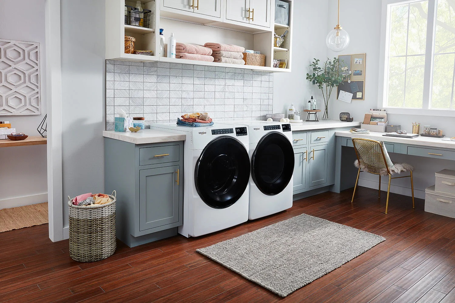 Whirlpool White Front-Load Washer (5.8 cu. ft.) & Gas Dryer (7.4 cu. ft.) - WFW6605MW/WGD6605MW - Image 7